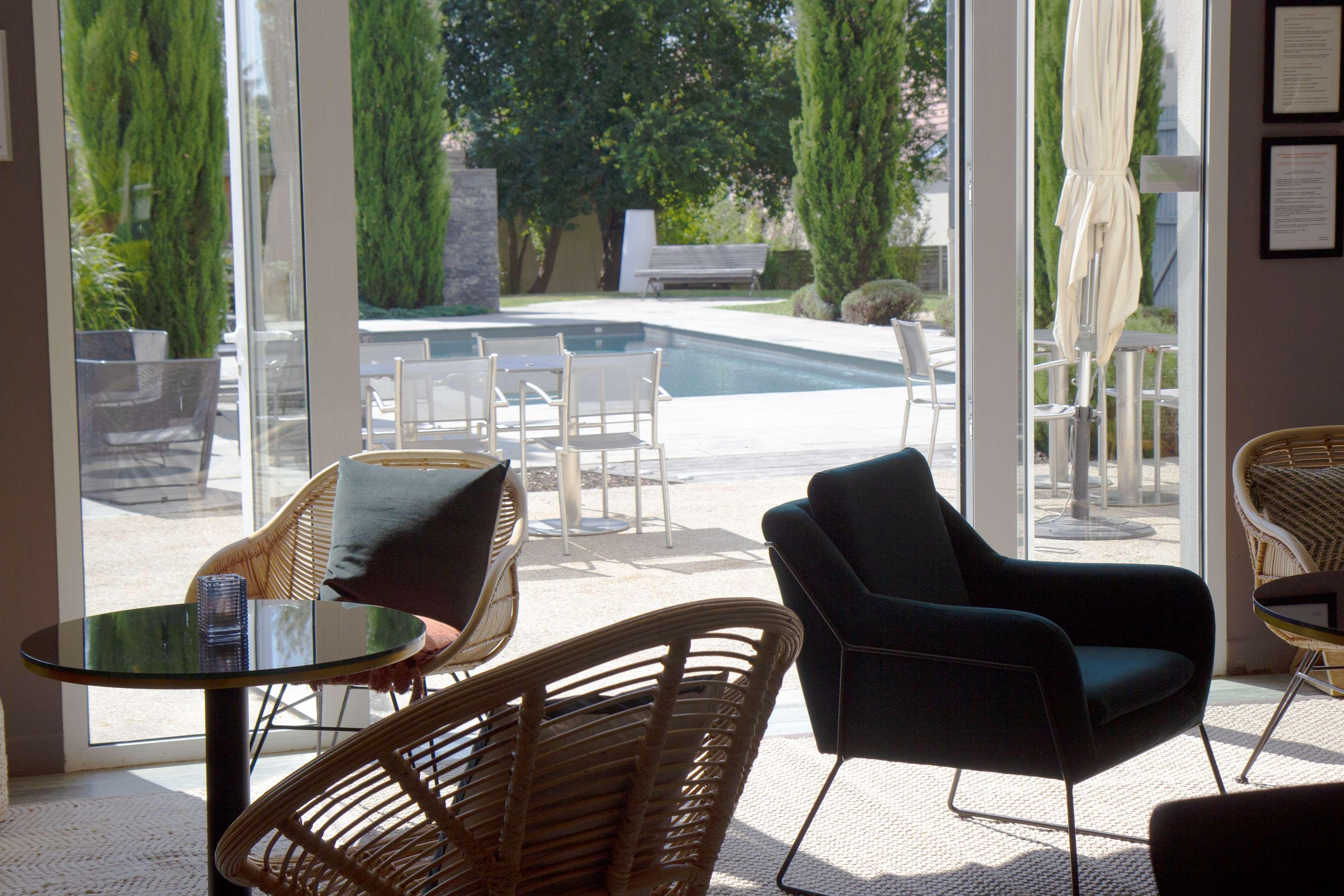 Bar/Salón Best Western The Wish Versailles