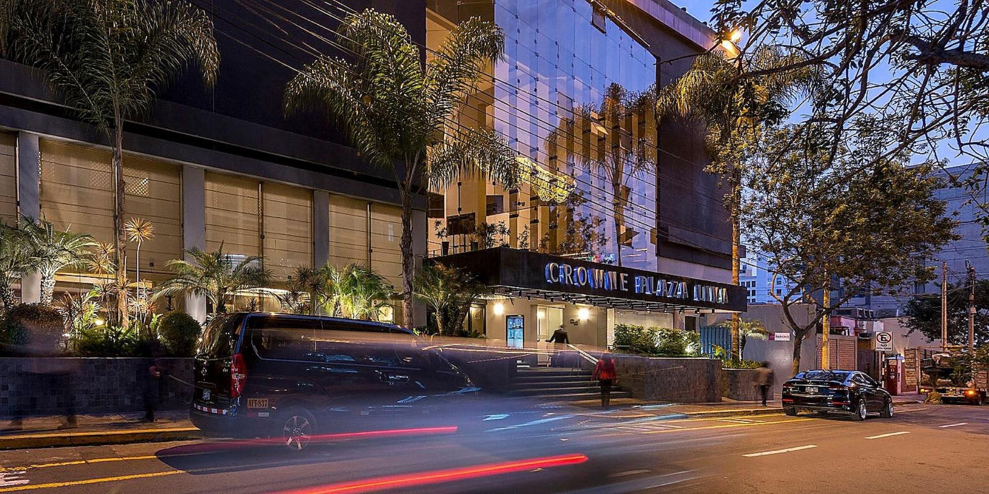 Vista Exterior Crowne Plaza Lima by IHG