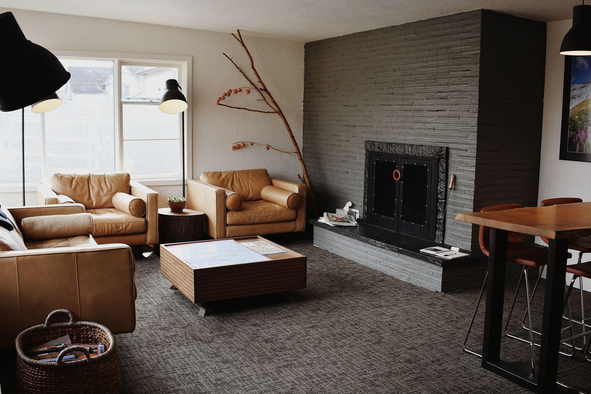 Bar/Salón Heliotrope Hotel