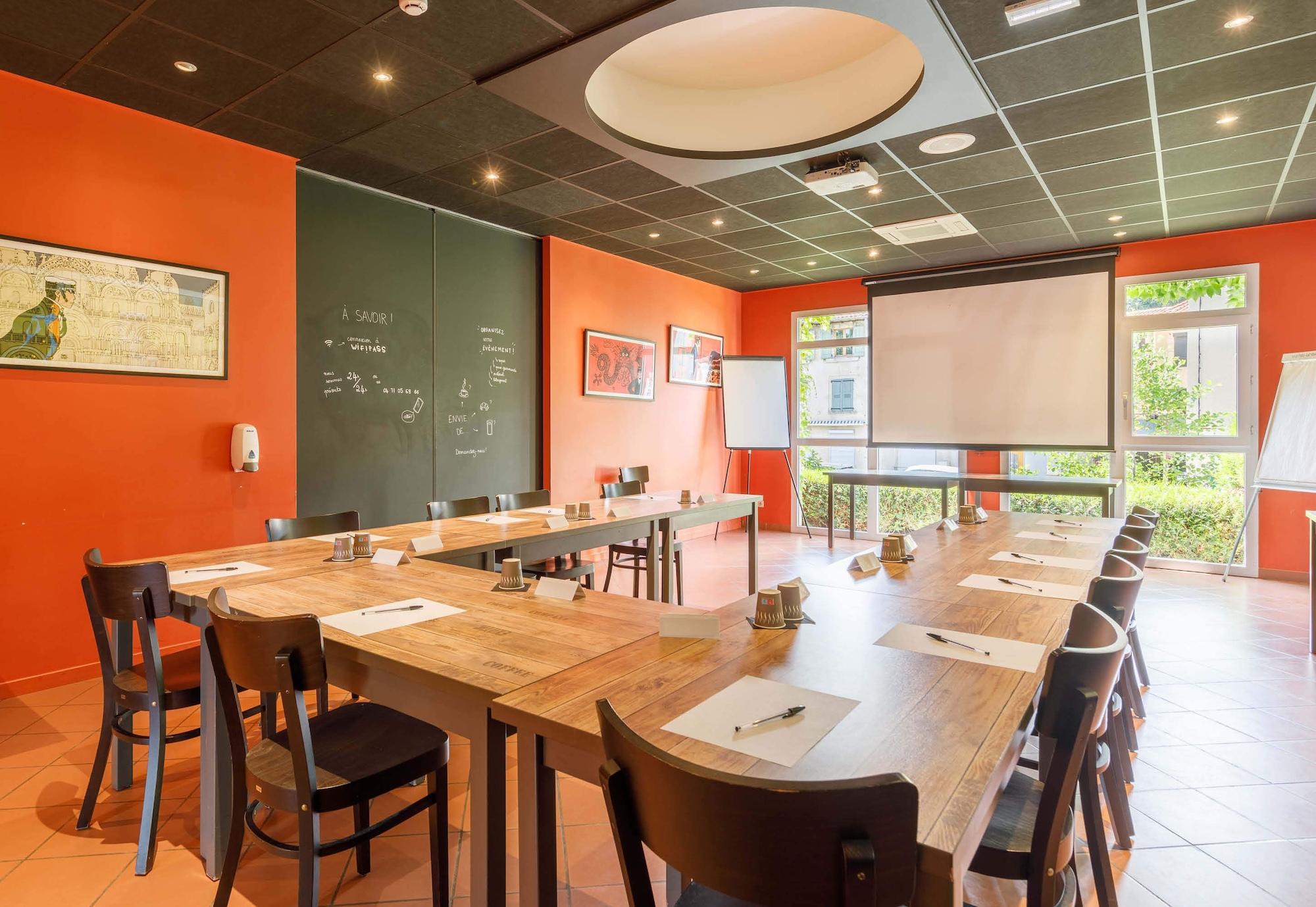 Sala de Reuniones B&B HOTEL Le Puy-en-Velay