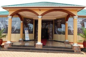 Alojamiento - Lenny Hotel