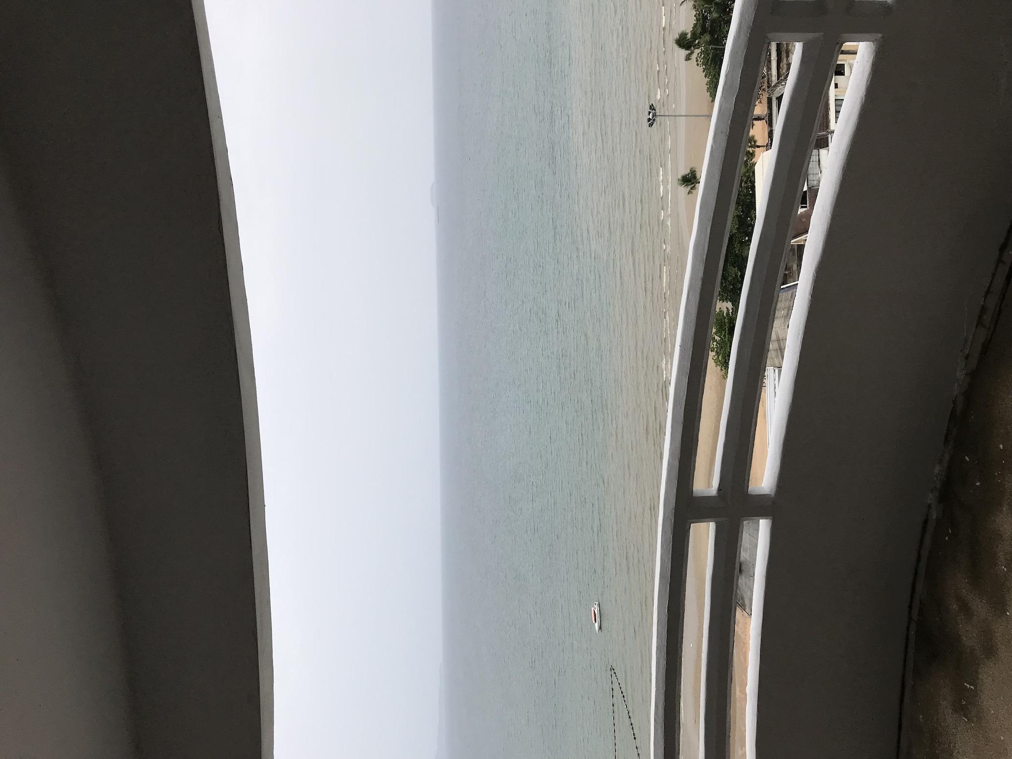 Playa Bua Khao Paradise