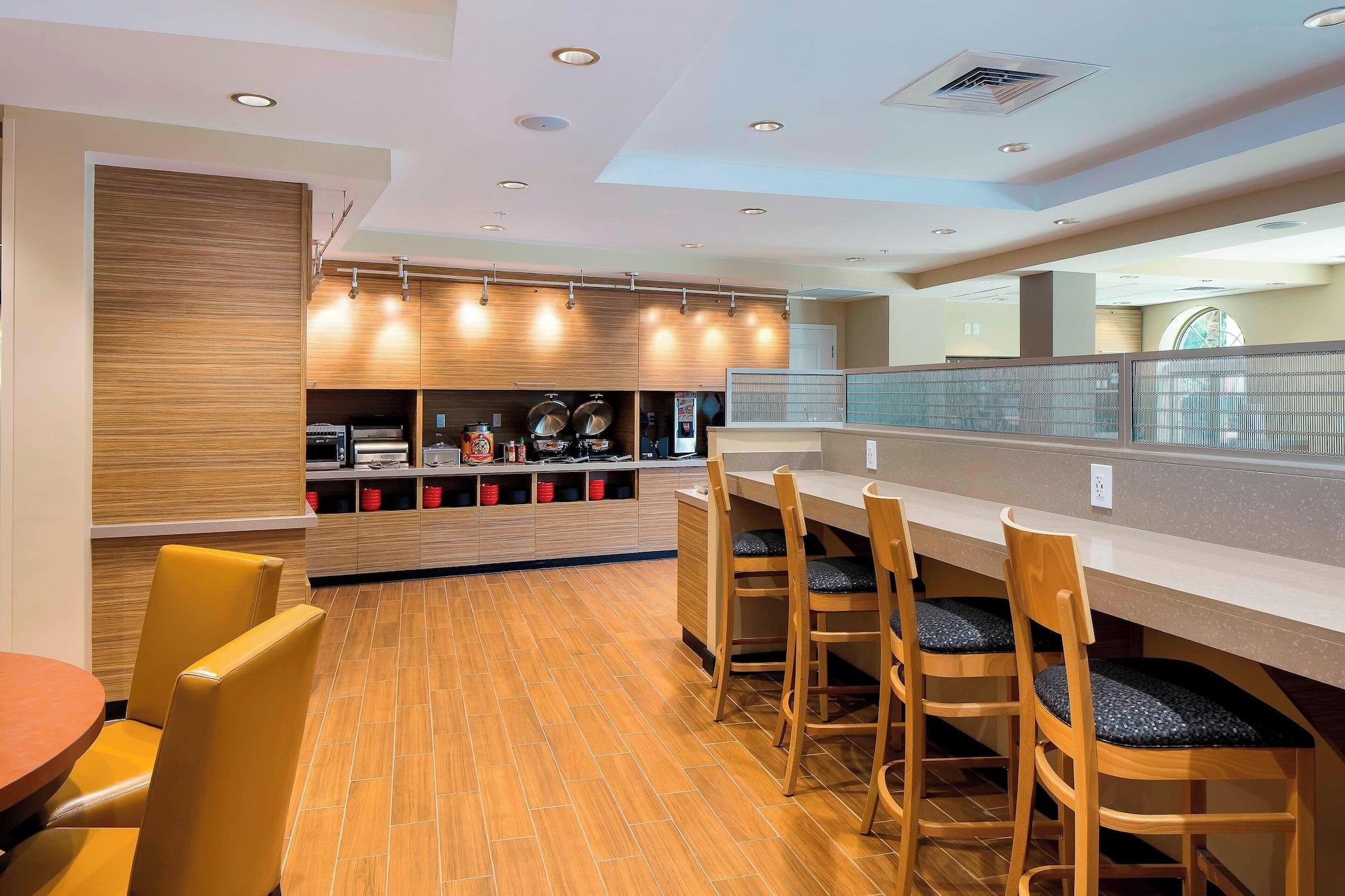 Restaurant TownePlace Suites by Marriott Fort Myers Estero