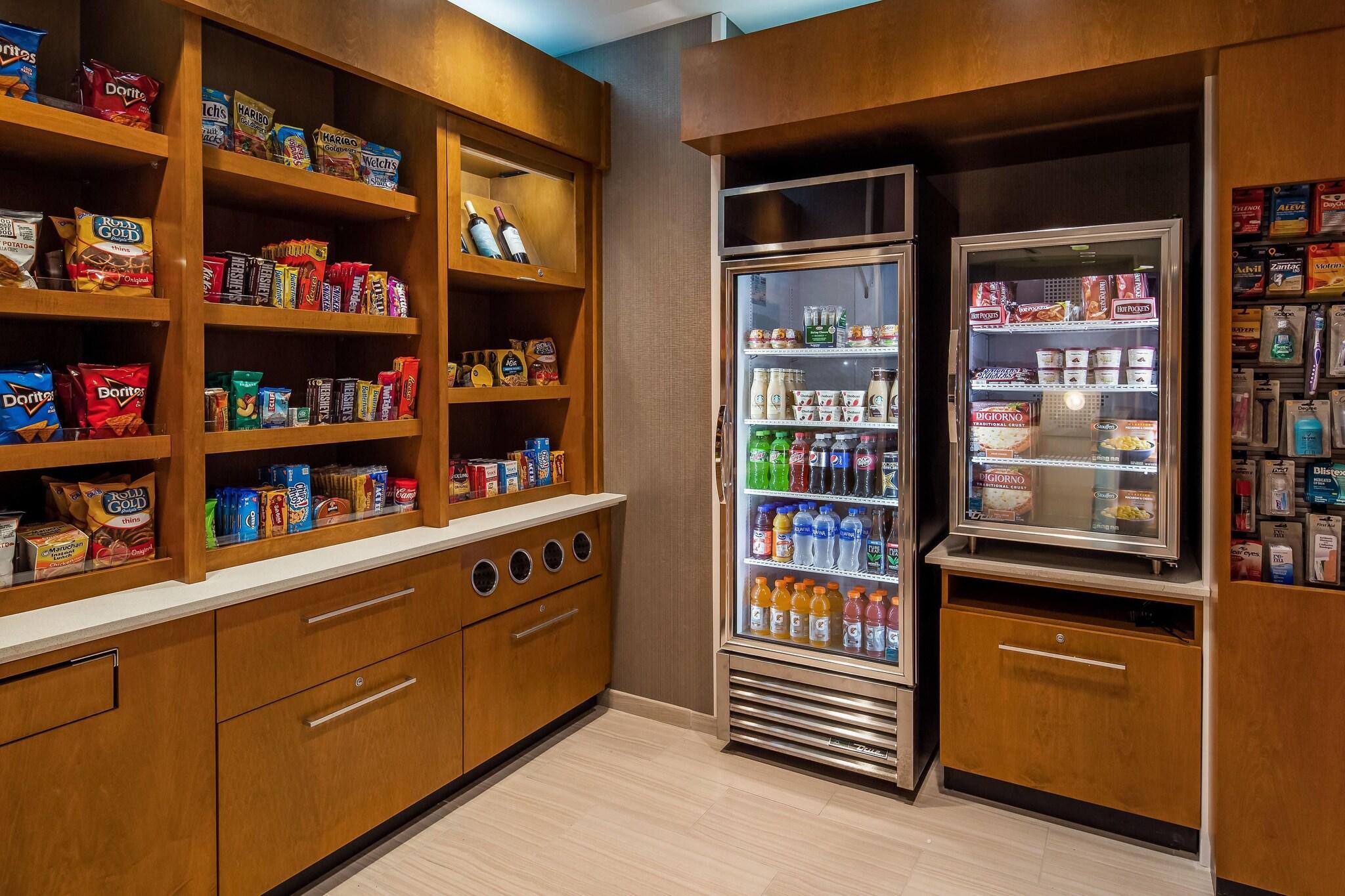 Vista Lobby Springhill Suites by Marriott Chambersburg