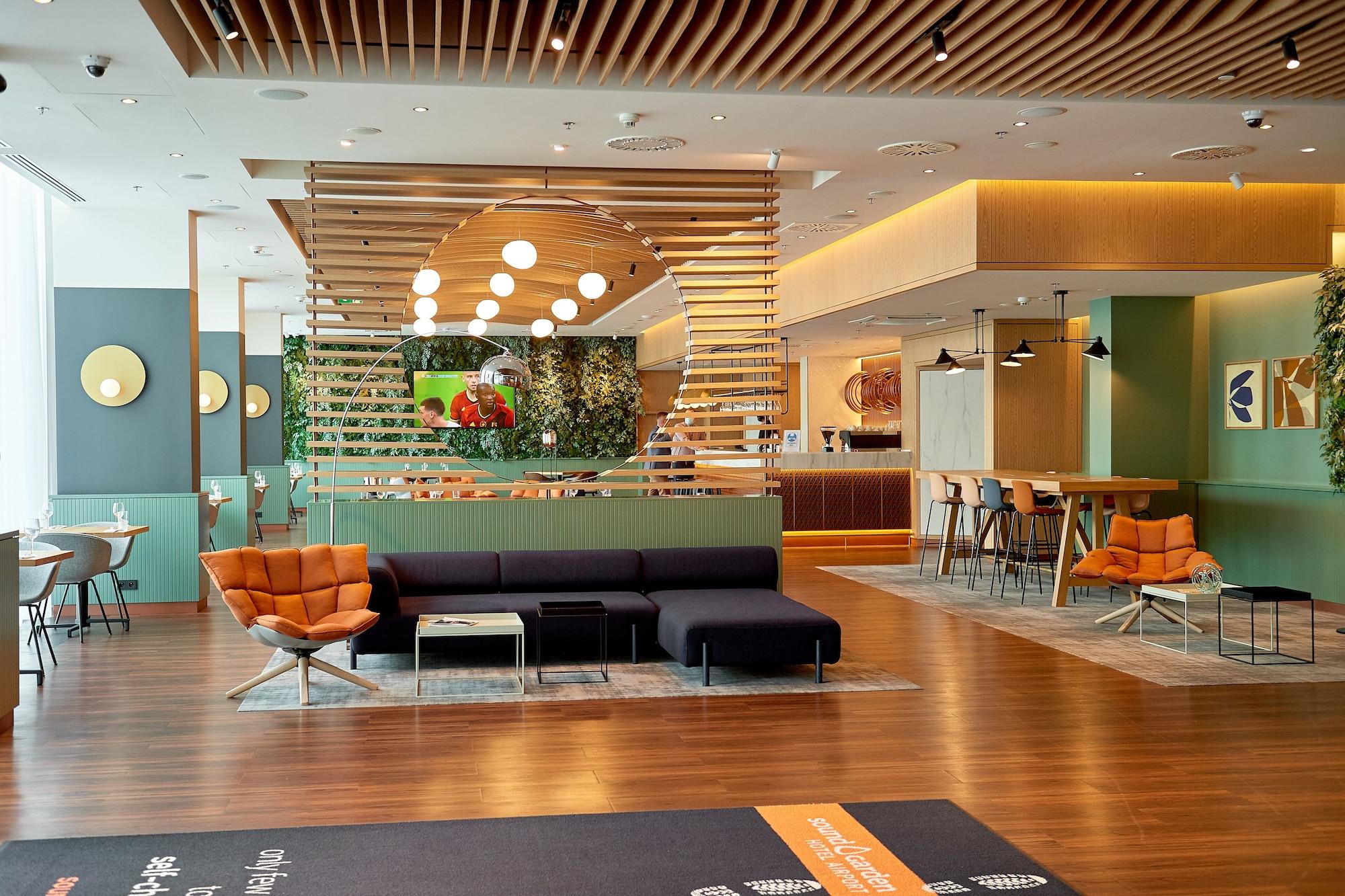 Vista Lobby Sound Garden Hotel Airport