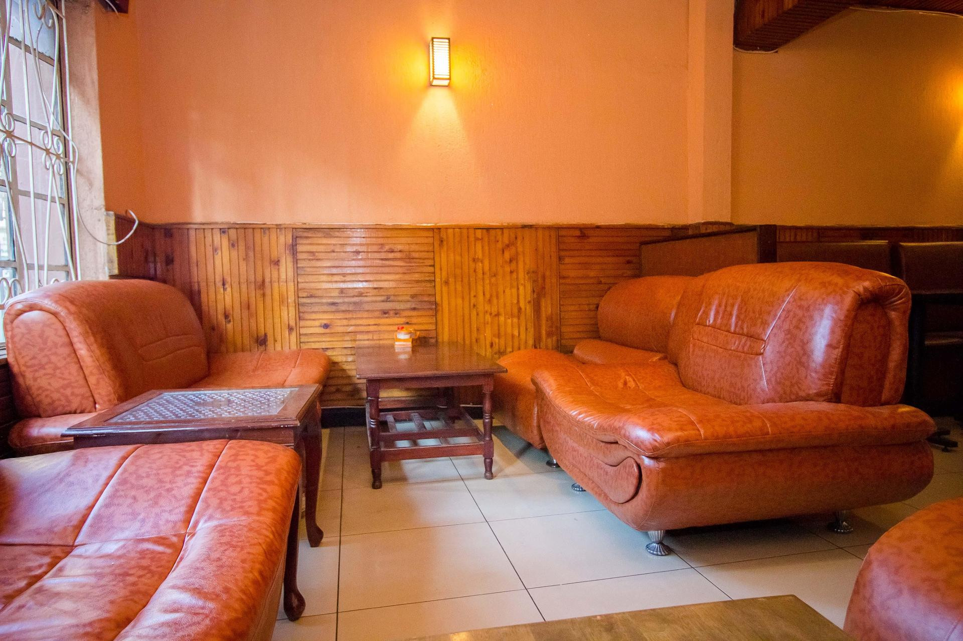 Vista Exterior Hotel Embassy