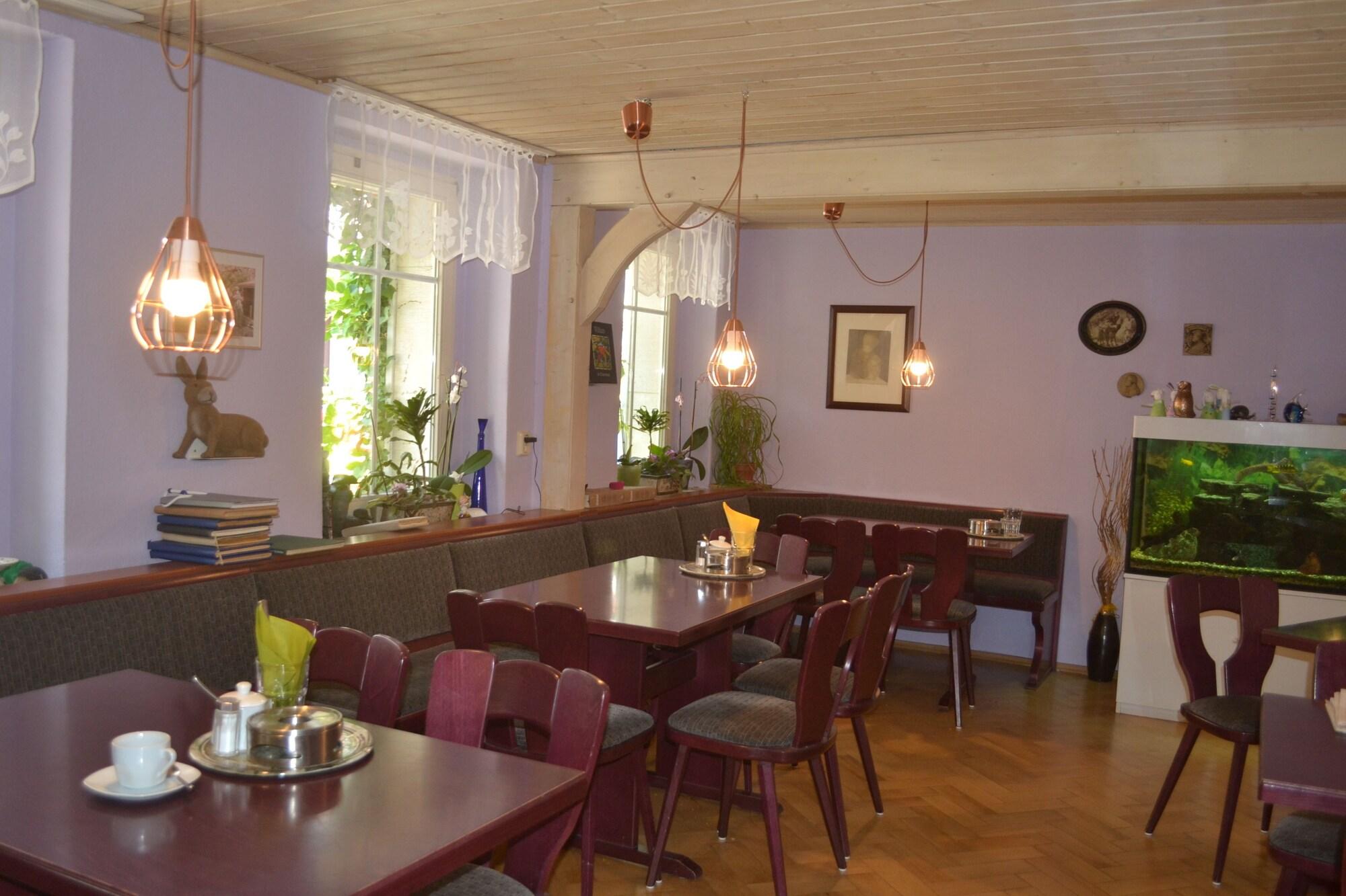 Restaurant Pension Mahrets Puppenstube