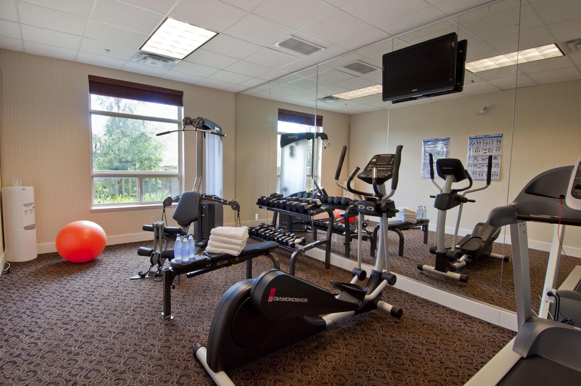 Gimnasio Comfort Inn Surrey Hotel