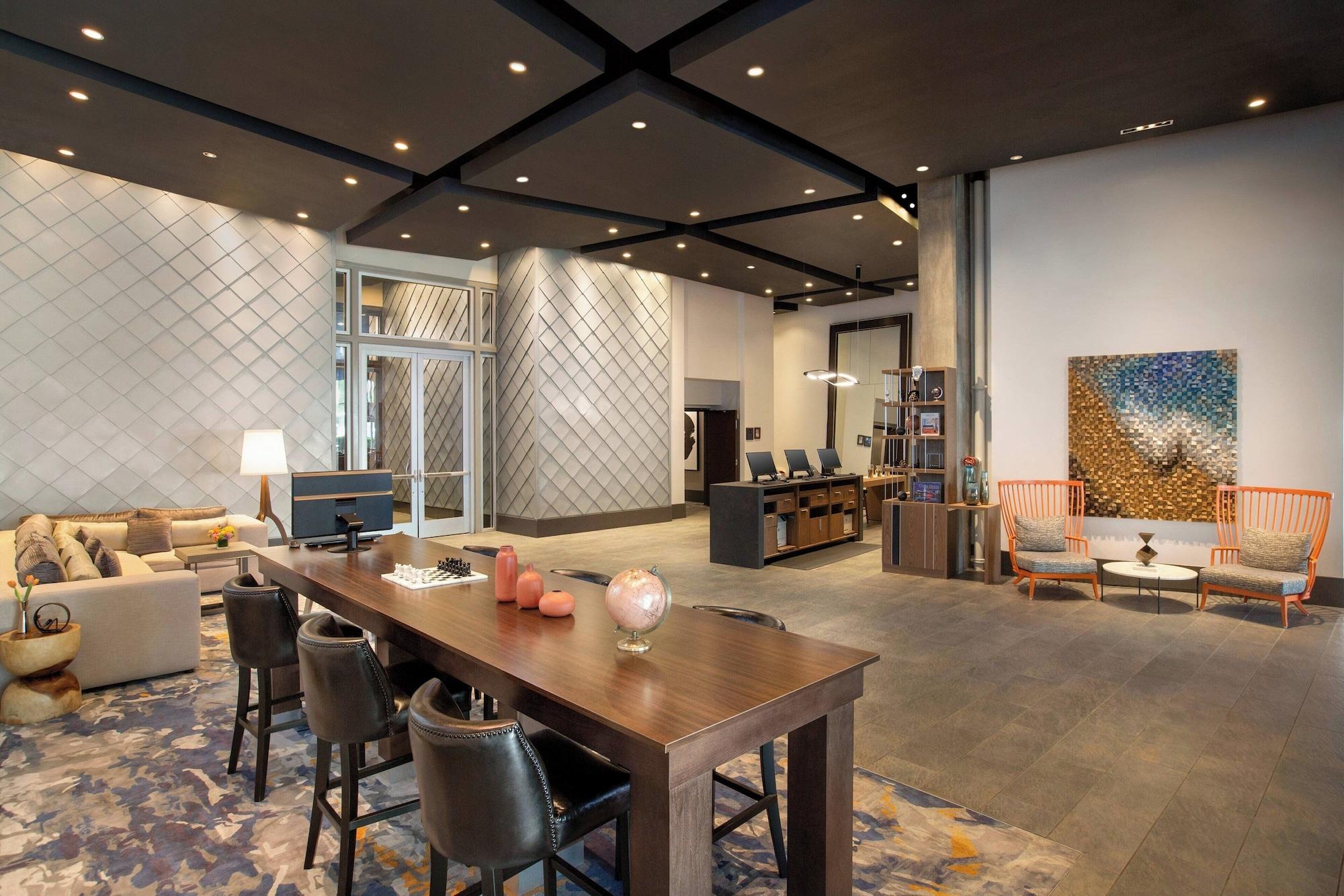 Vista Lobby Twelve Downtown, Autograph Collection