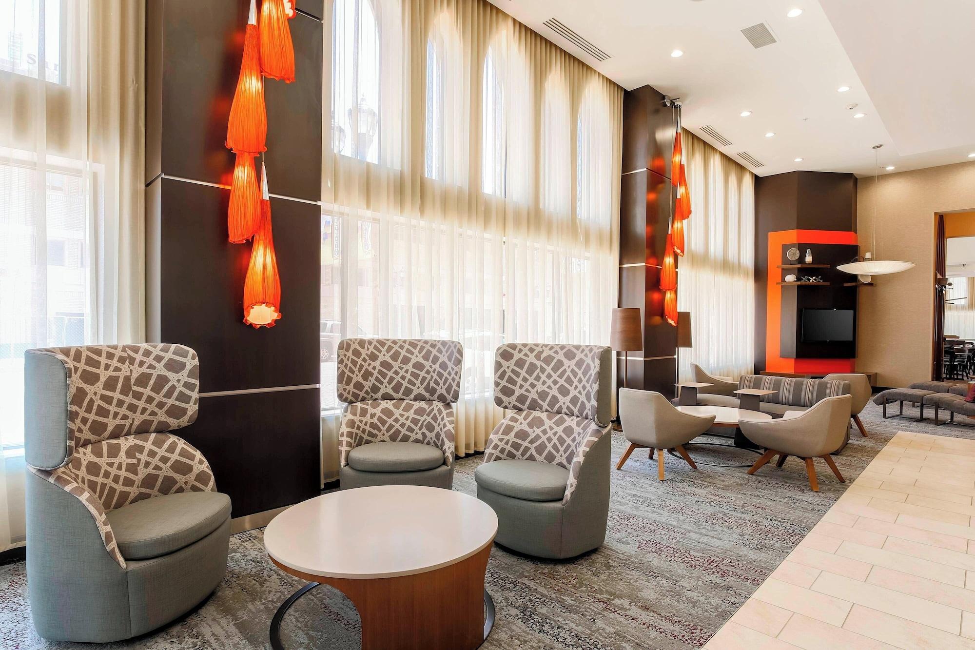 Vista Lobby Courtyard by Marriott Amarillo Downtown