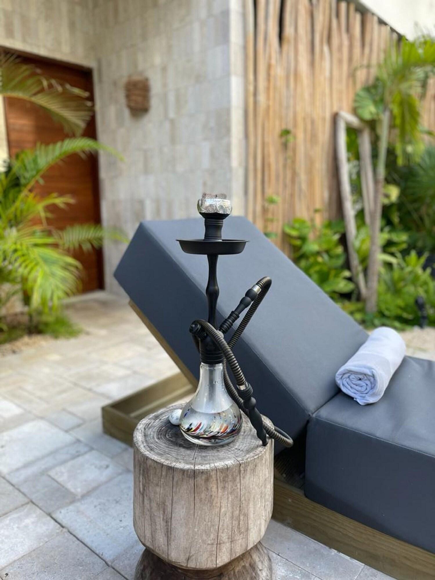 Vista Exterior Majaro Apartments