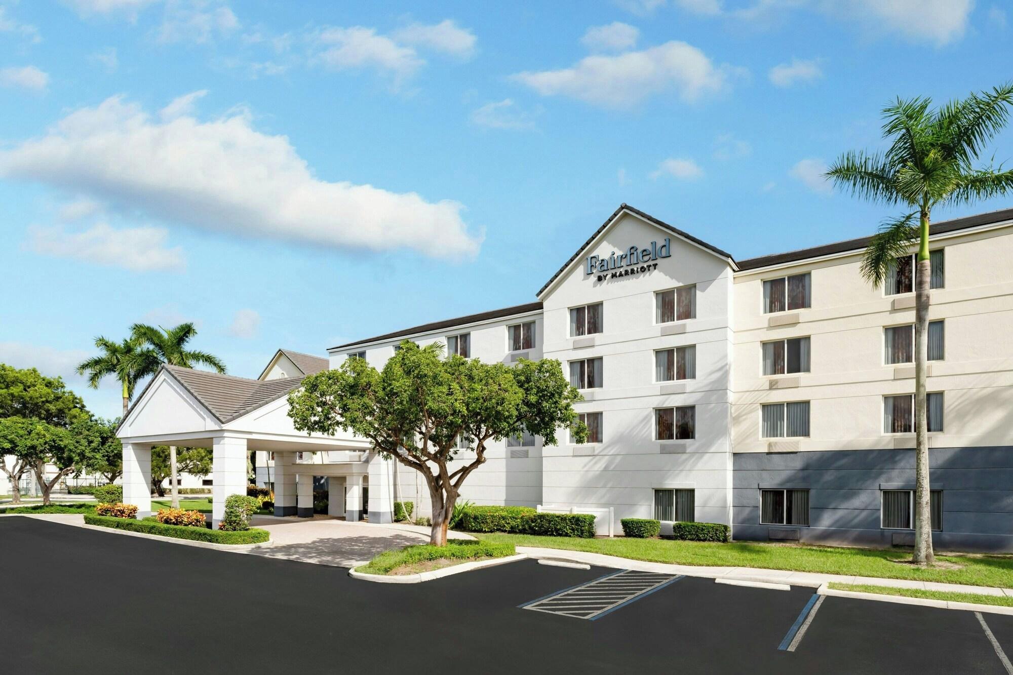 Vista Exterior Fairfield Inn And Suites By Marriott Boca Raton