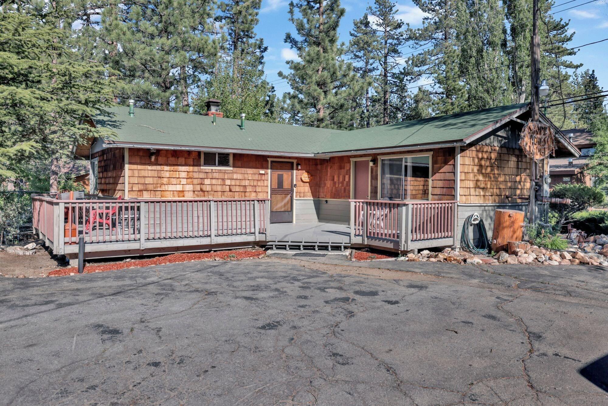 Vista Exterior Twin Pines #111
