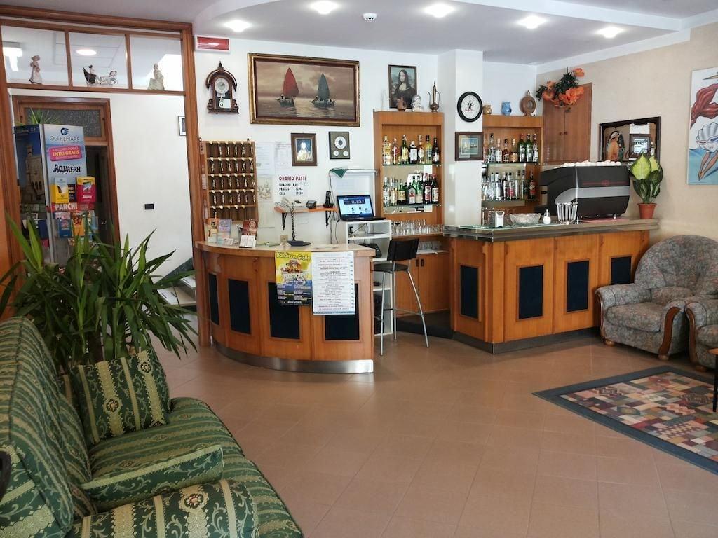 Vista Lobby Hotel Cannes Rimini