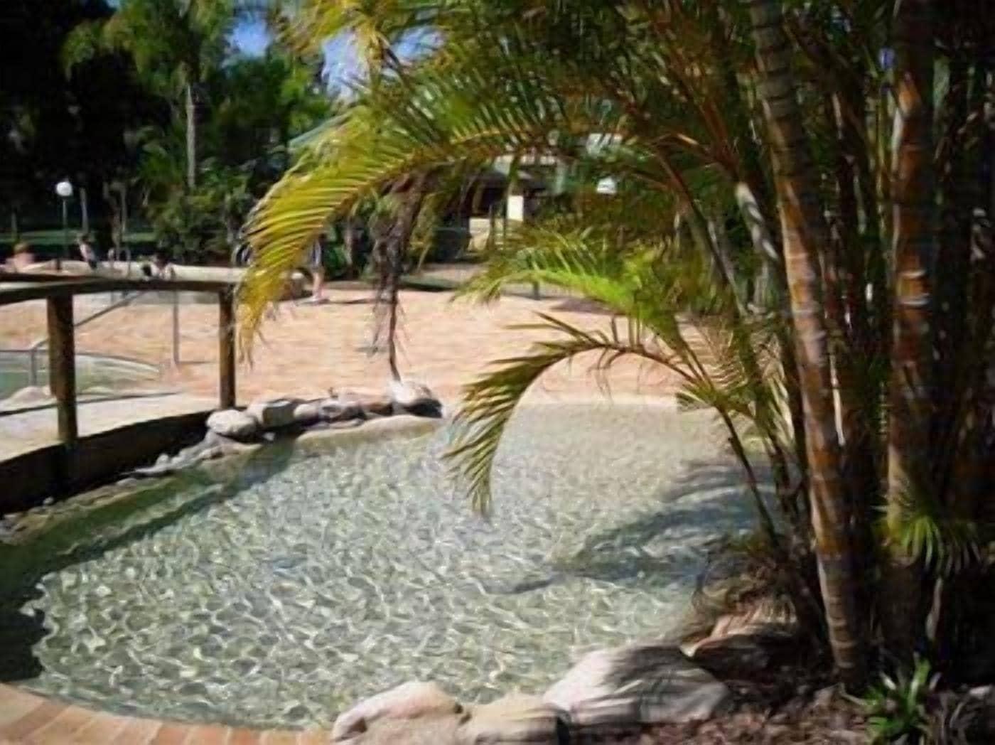Vista Piscina Gateway Lifestyle Lorikeet