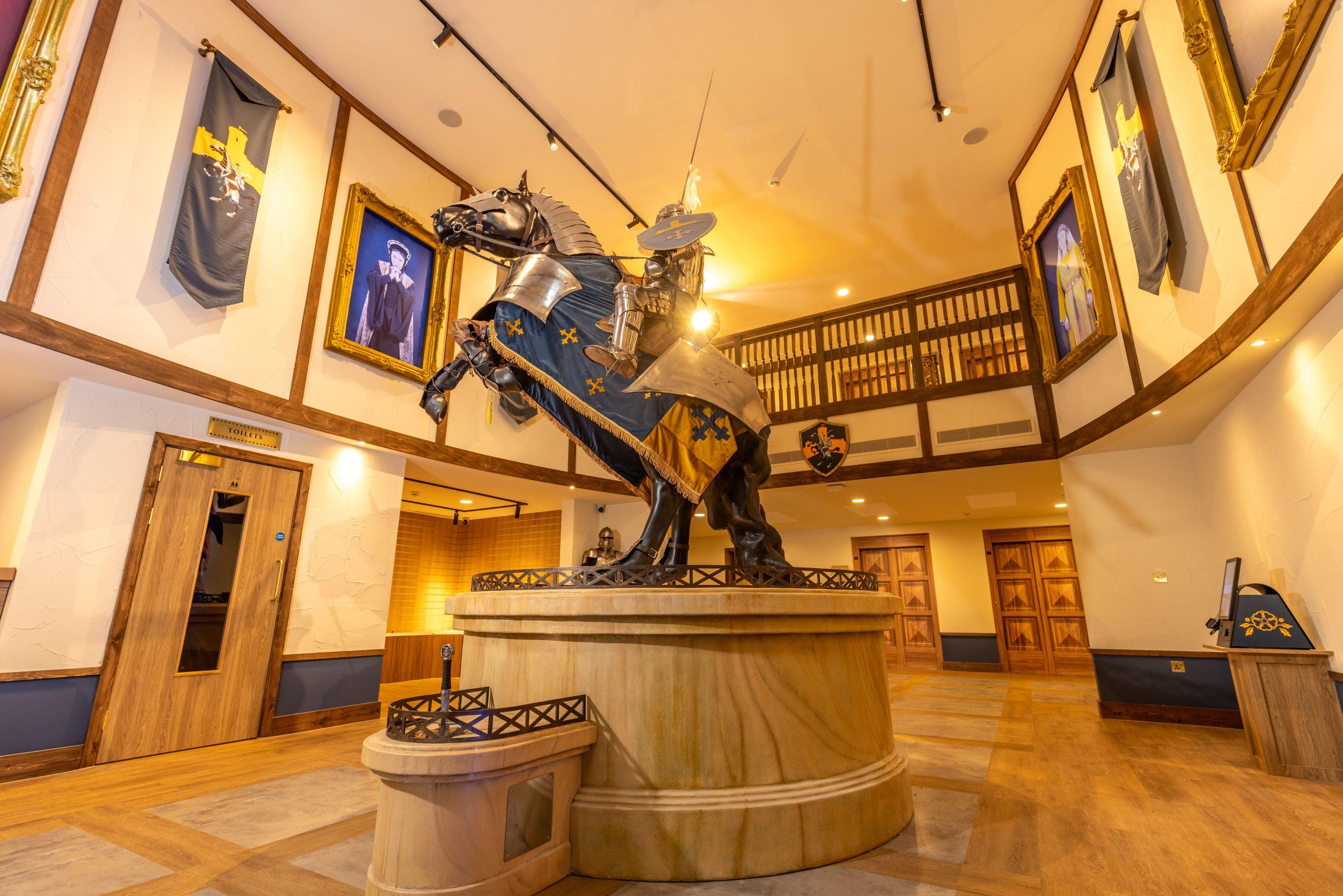 Vista Lobby Warwick Castle Hotel and Knight's Village