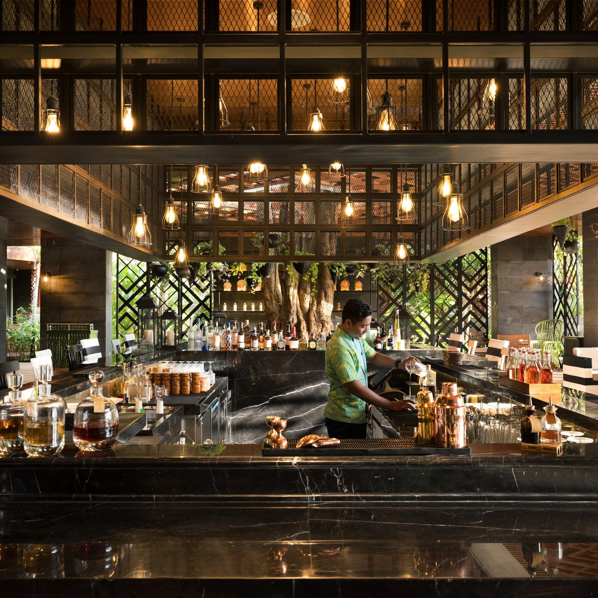 Vista Exterior Hotel Indigo Bali Seminyak Beach by IHG