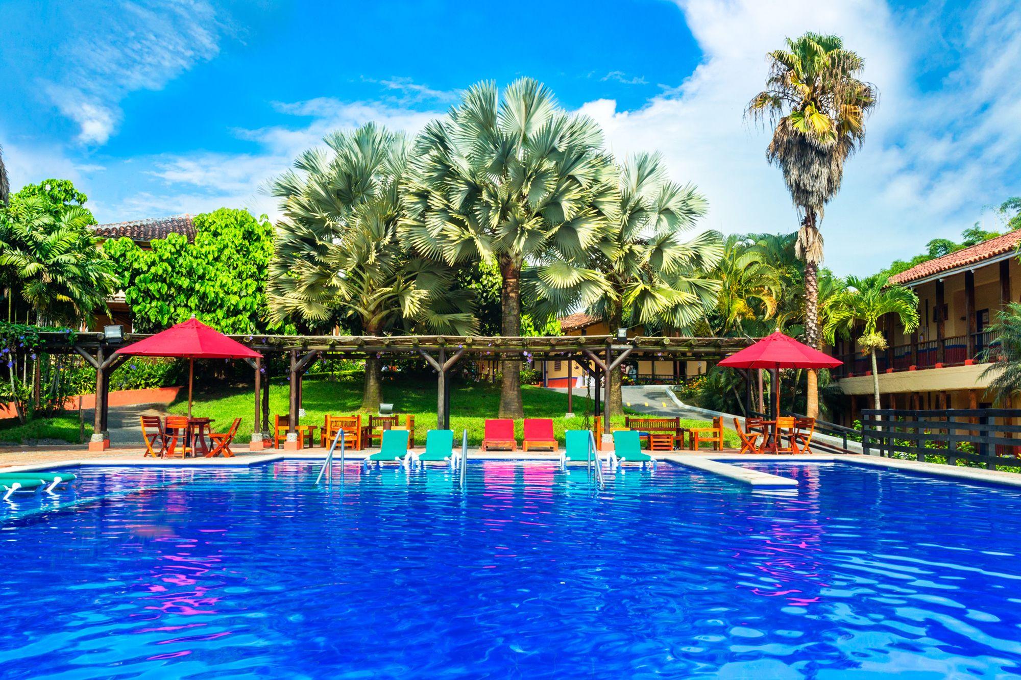 Vista Piscina Decameron Panaca