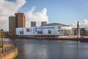 Alojamiento - Hilton Belfast hotel