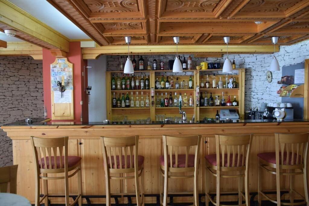 Bar/Salón Hotel des Masques