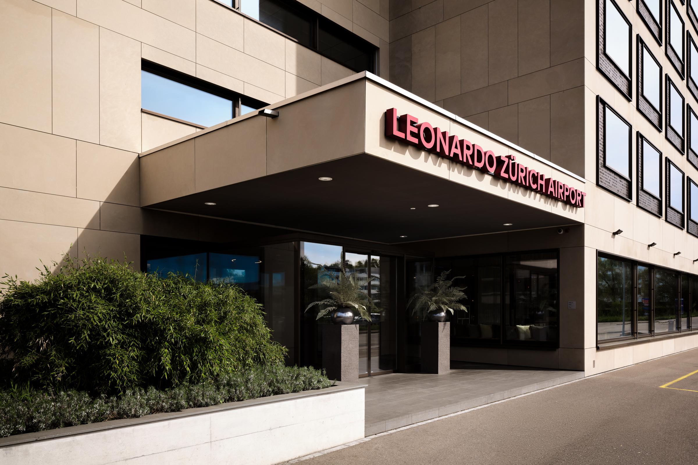 Vista Exterior Leonardo Hotel Zurich Airport
