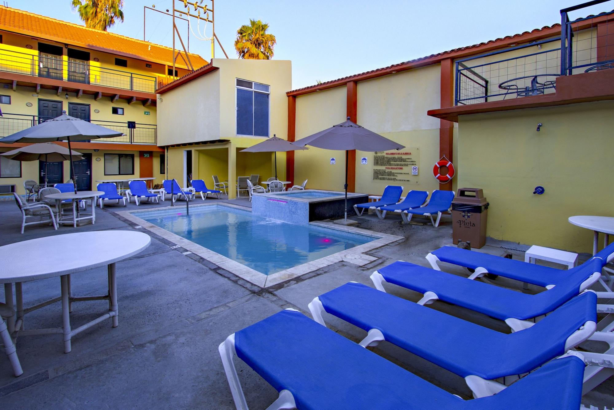 Vista Piscina Hotel La Pinta