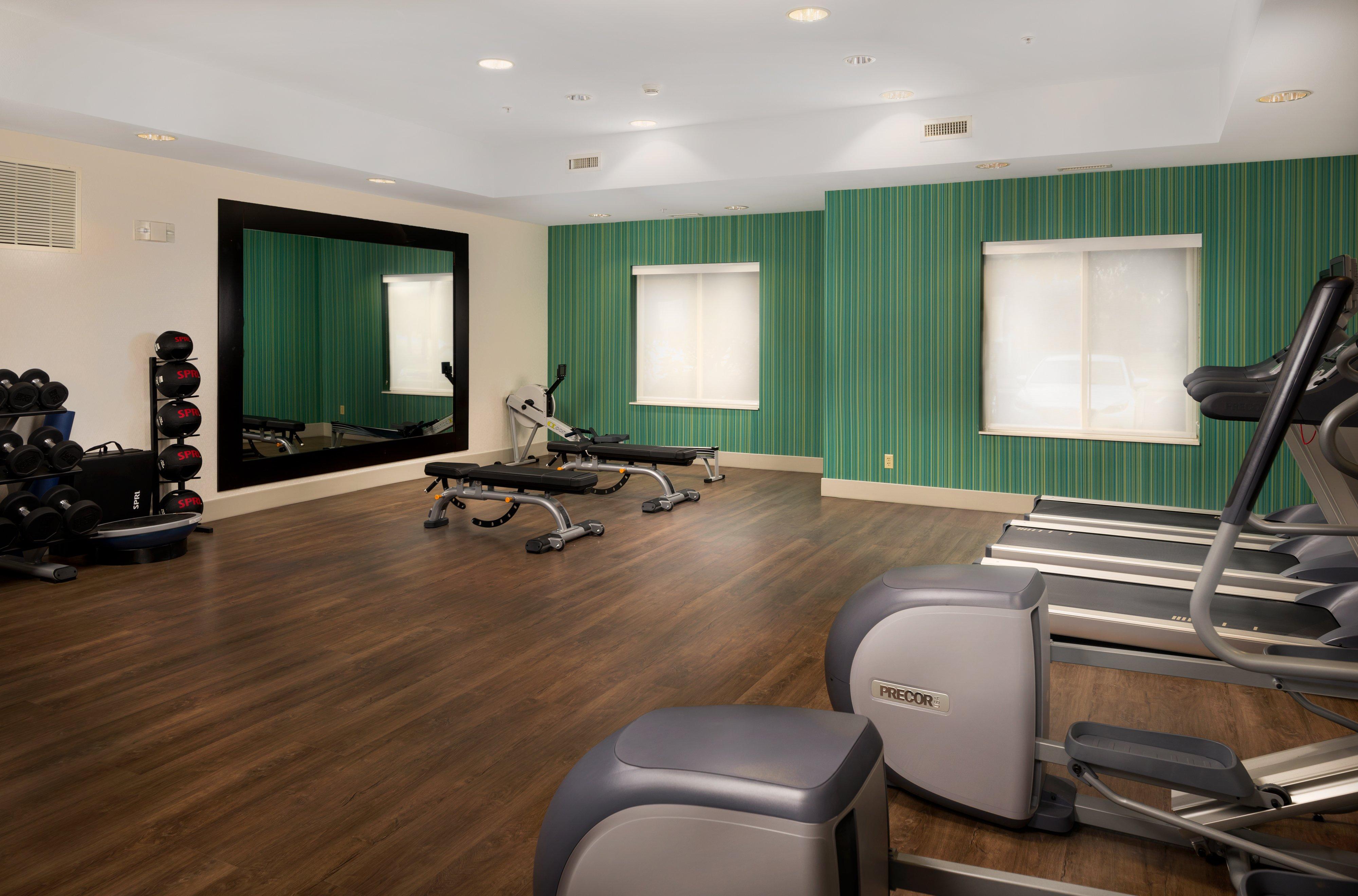 Instalaciones Recreativas Holiday Inn Express Hotel & Suites Independence-Kansas City by IHG