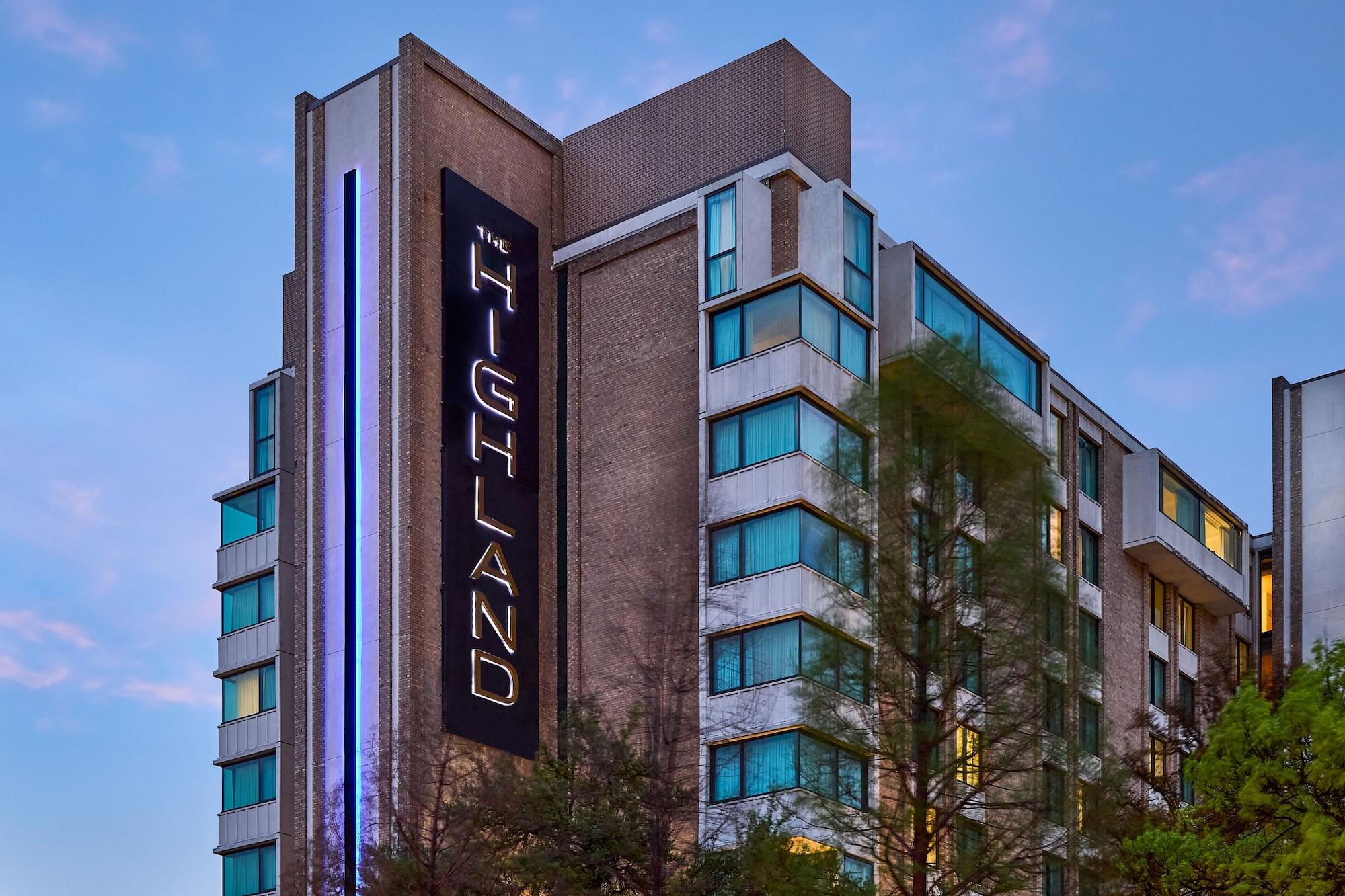 Vista Exterior The Highland Dallas, Curio Collection by Hilton