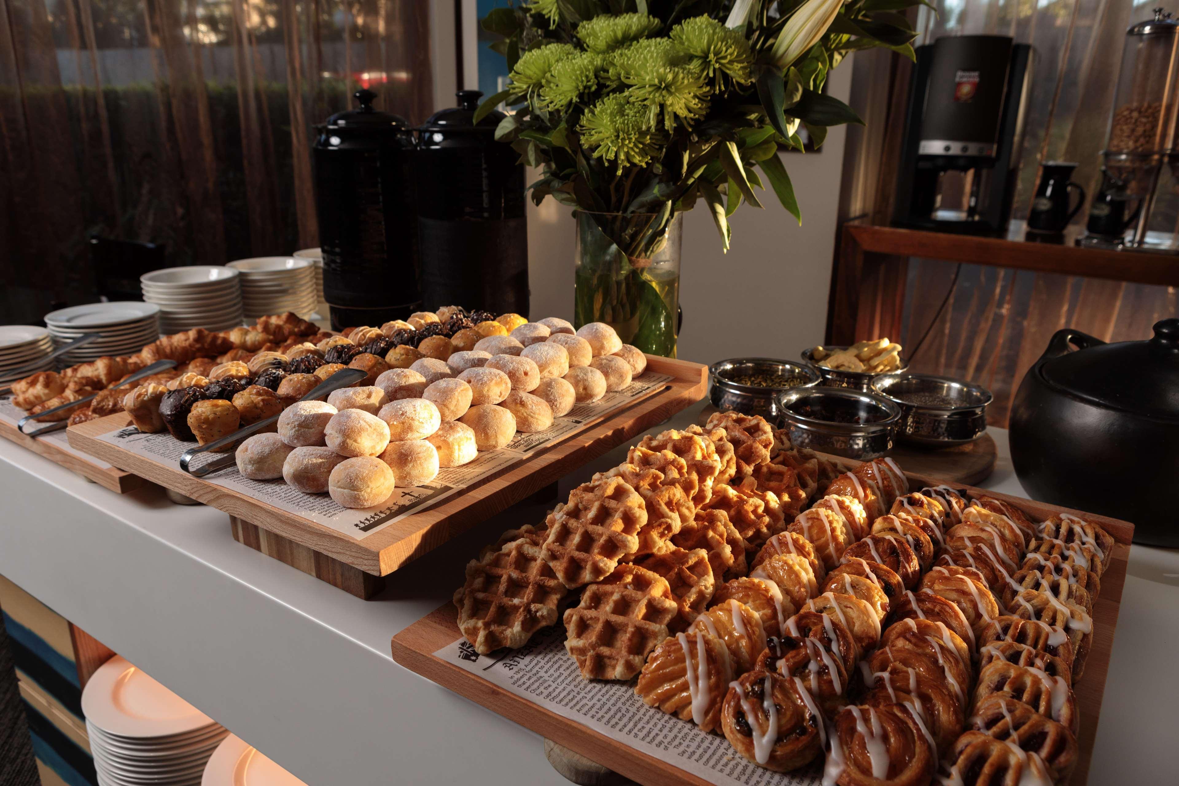 Restaurant Rydges Bankstown
