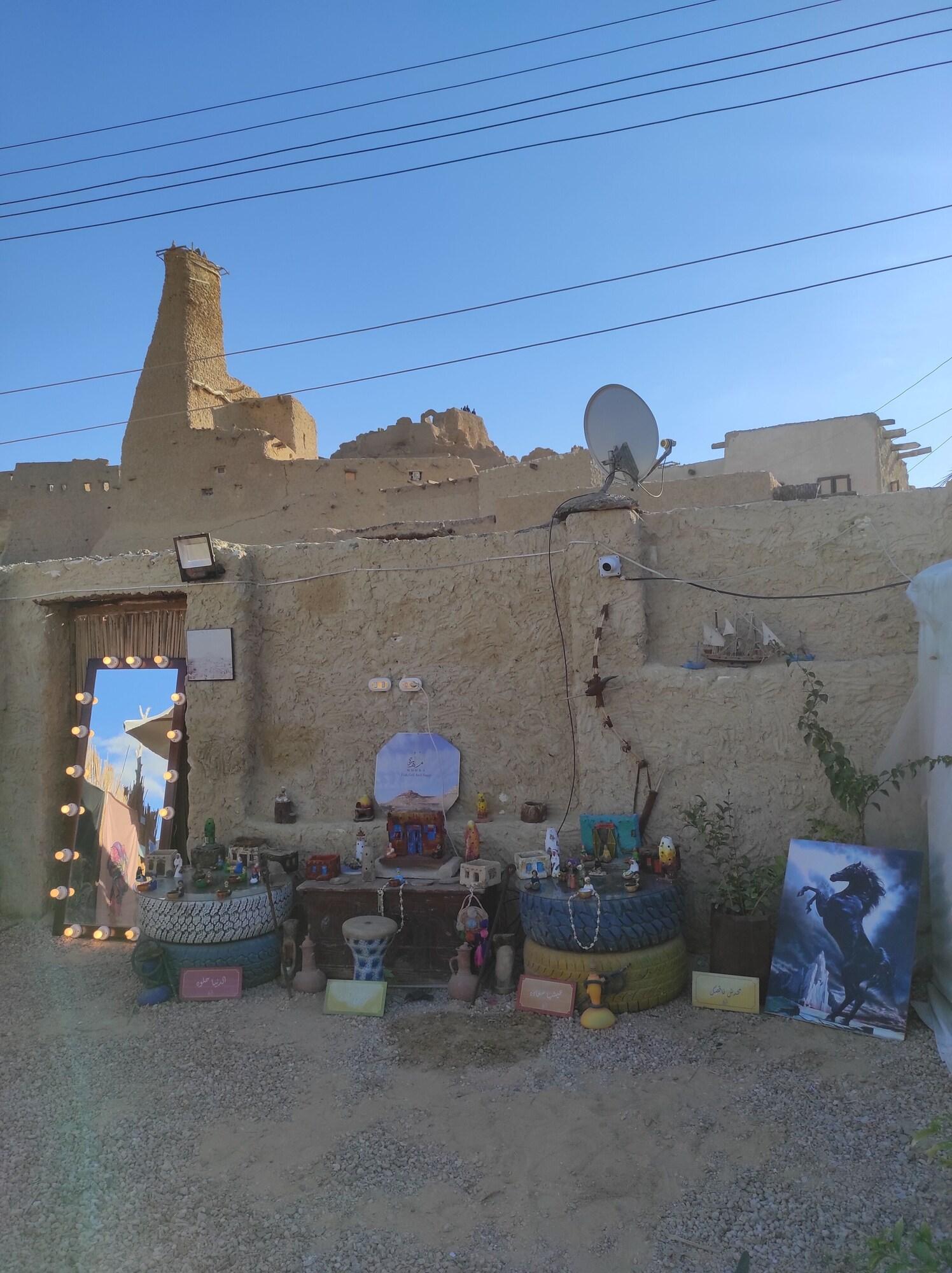 Varios Muhra Camp Siwa