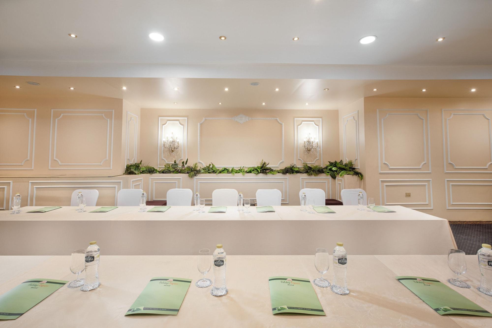 Sala de Reuniones Holidays Express Hotel