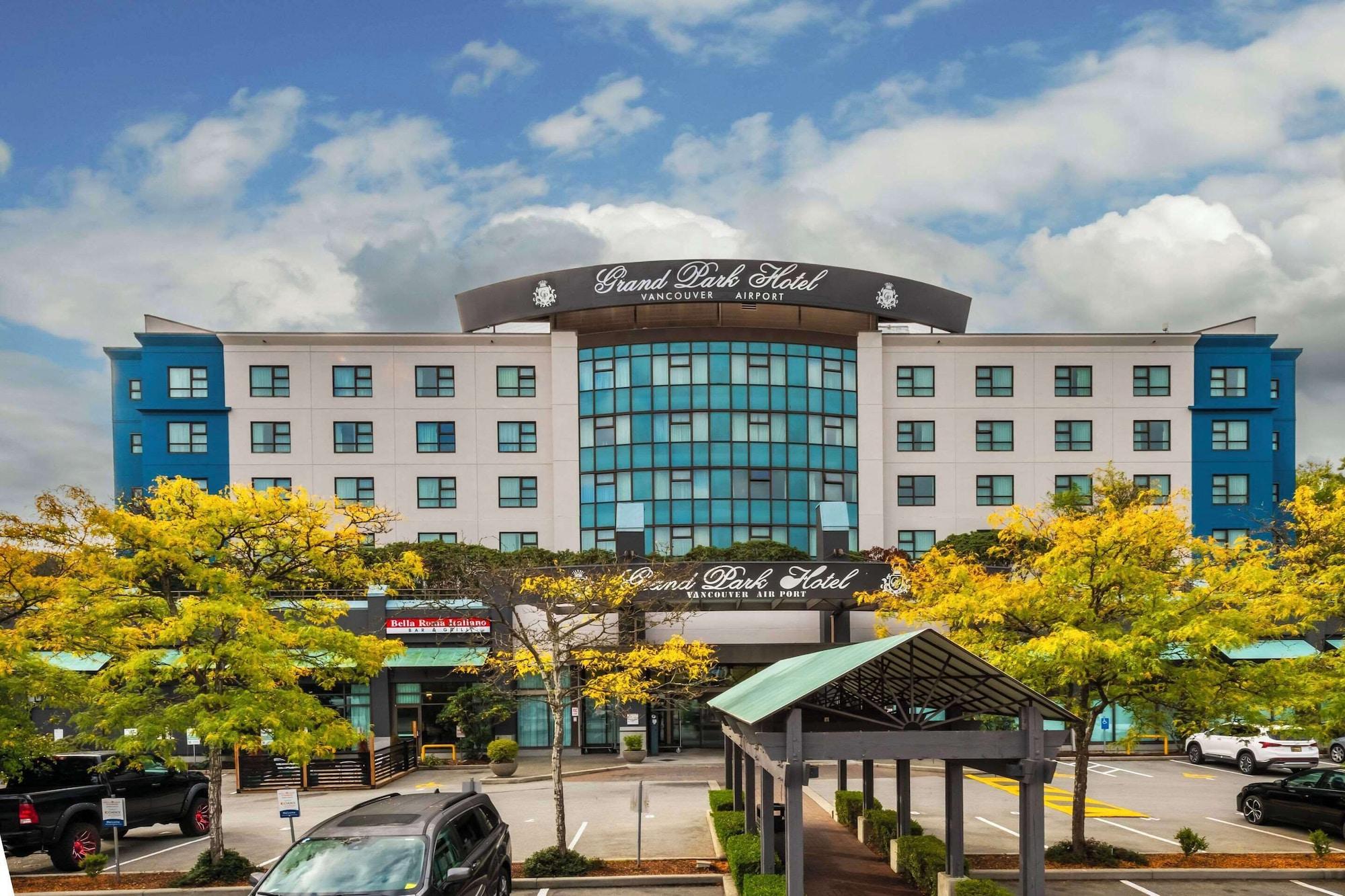 Vista Exterior Grand Park Hotel Vancouver Airport, an Ascend Collection Hotel