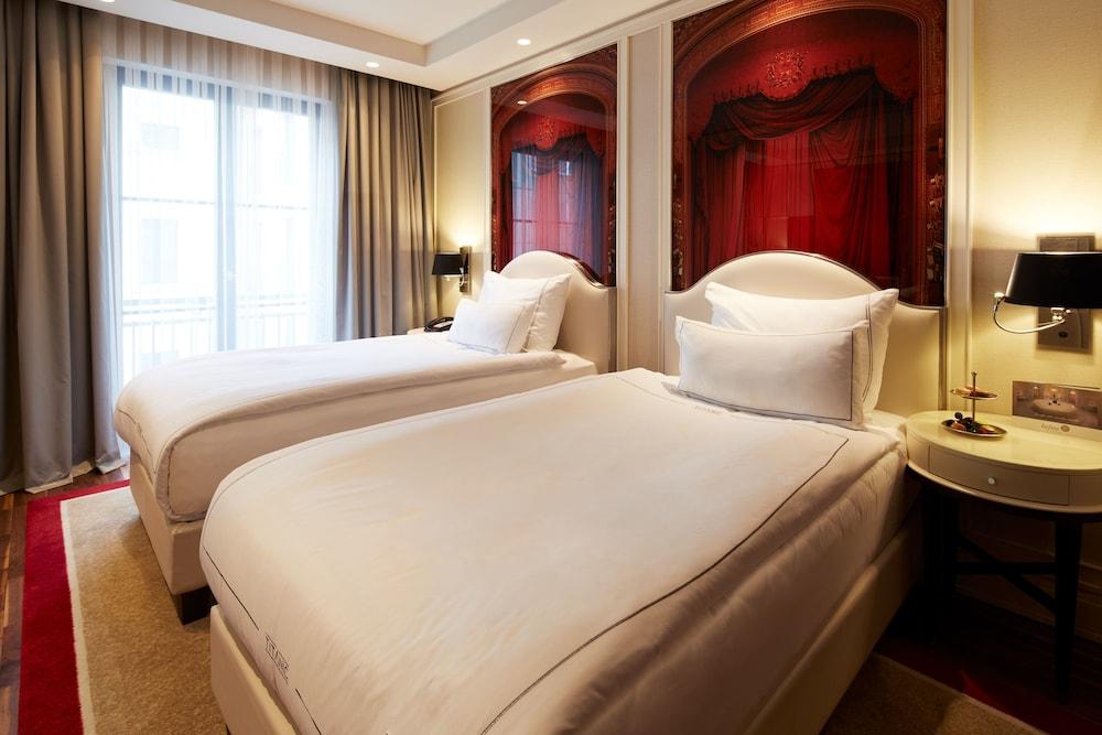 Hotel TITANIC Gendarmenmarkt Berlin