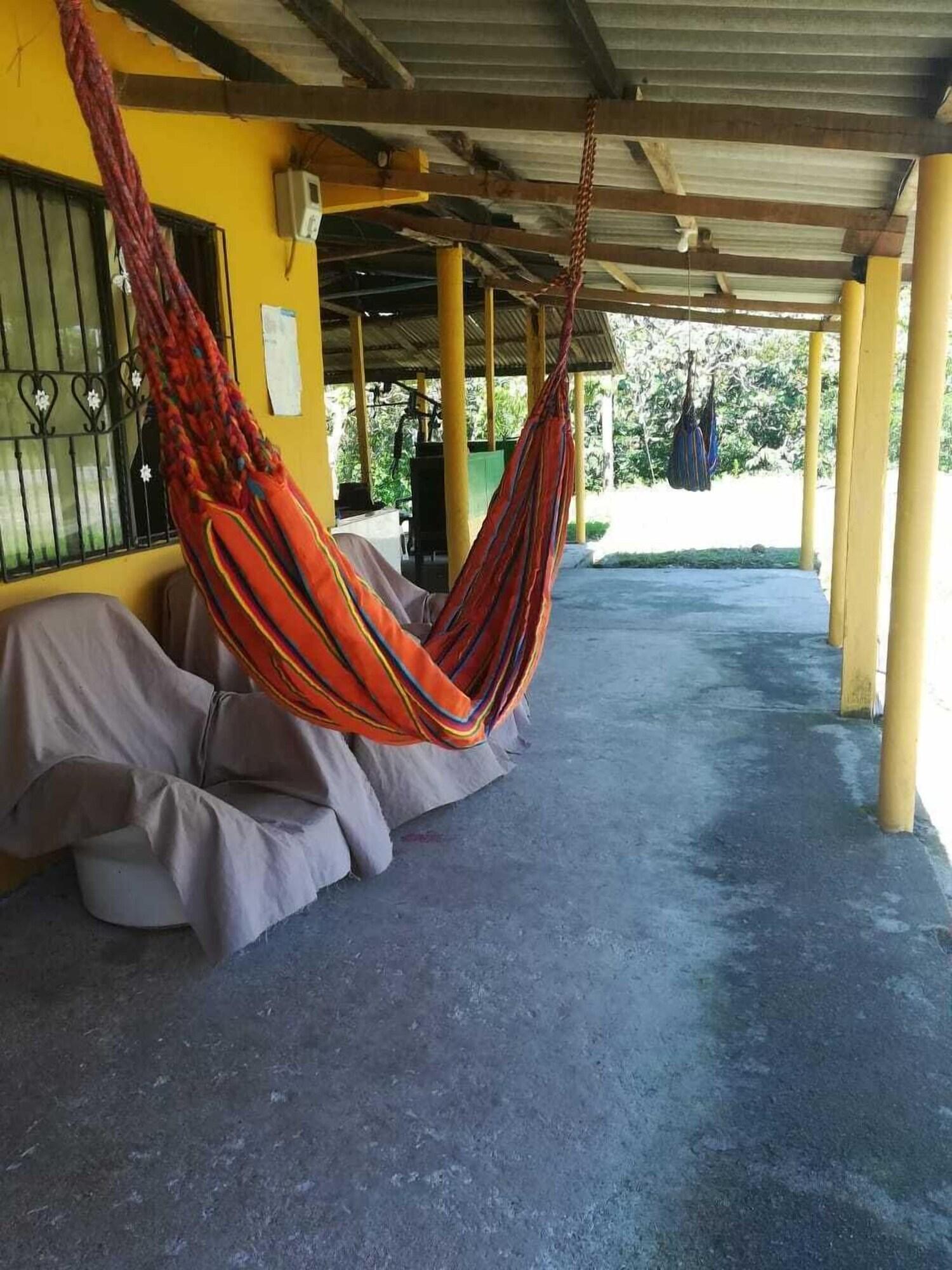 Comodidades del Alojamiento Hostal Ukym