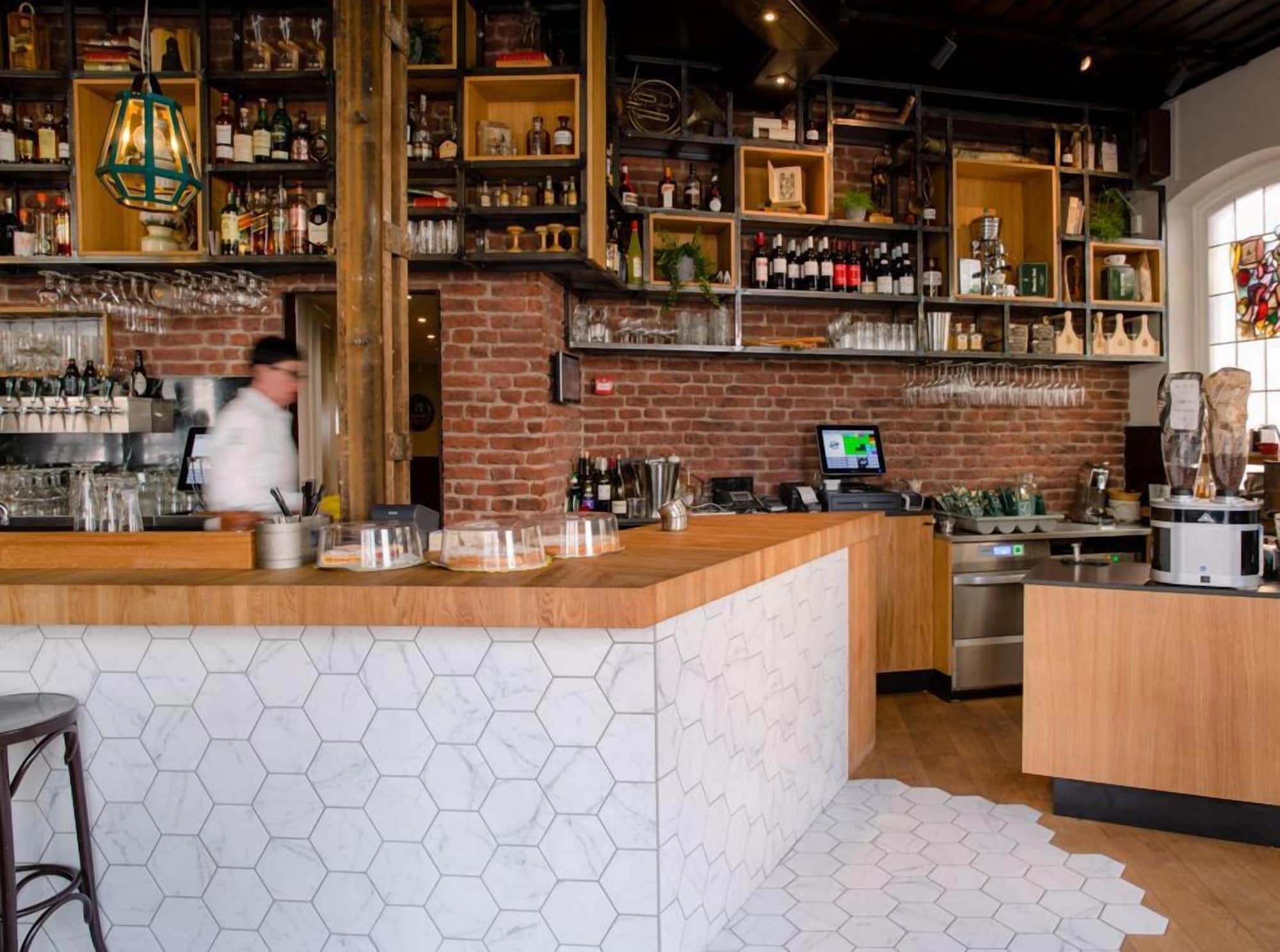 Varios Stadsherberg de Poshoorn