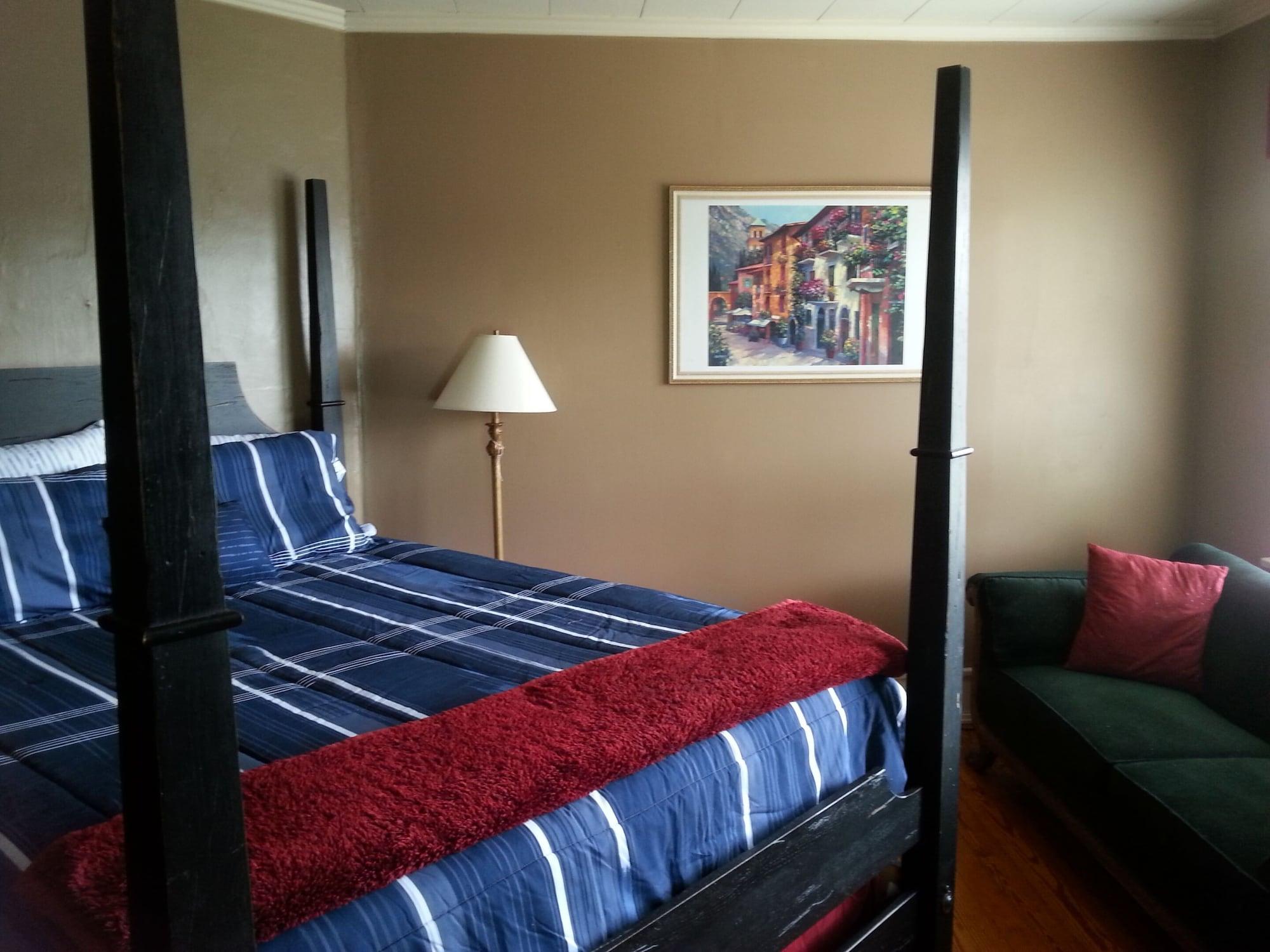 Varios Hunter House Bed and Breakfast
