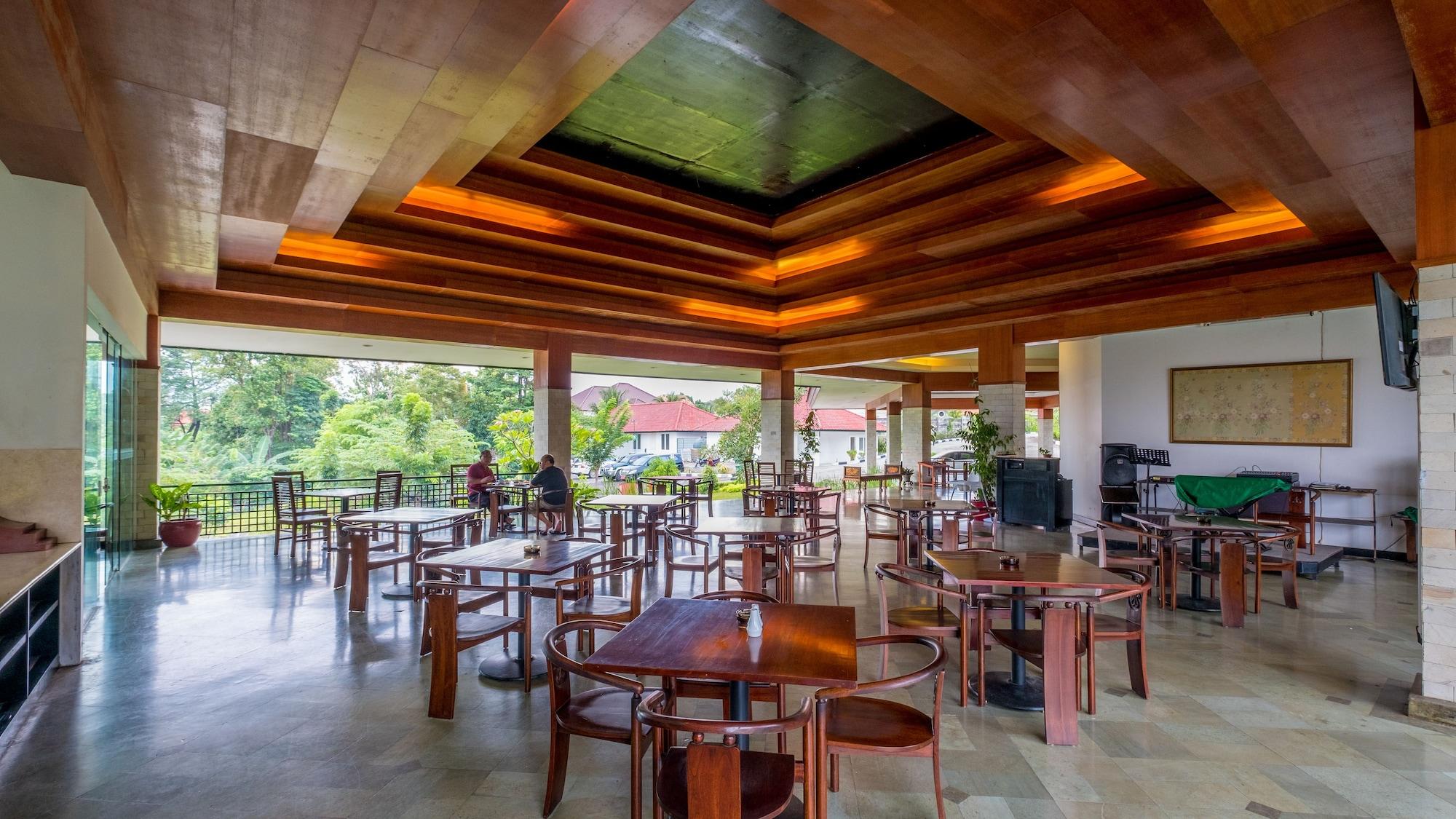 Bar/Salón Griya Sintesa Muara Enim