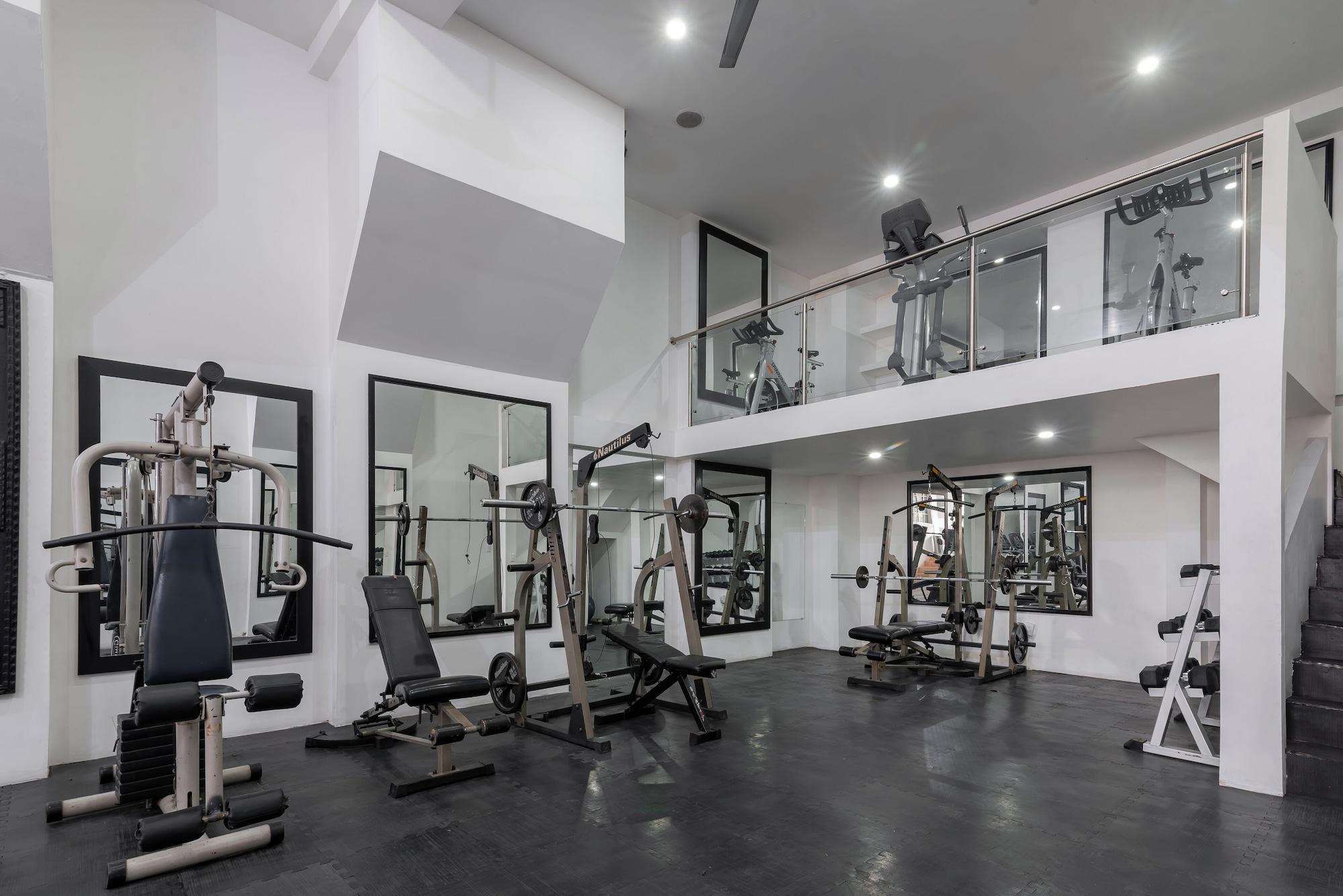 Gimnasio European Life Style Executive Suites & Gallery