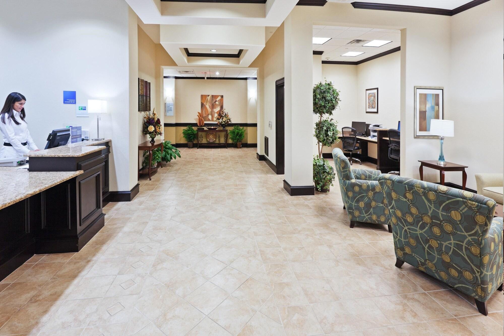 Vista Exterior Holiday Inn Express Hotel & Suites Brownfield by IHG
