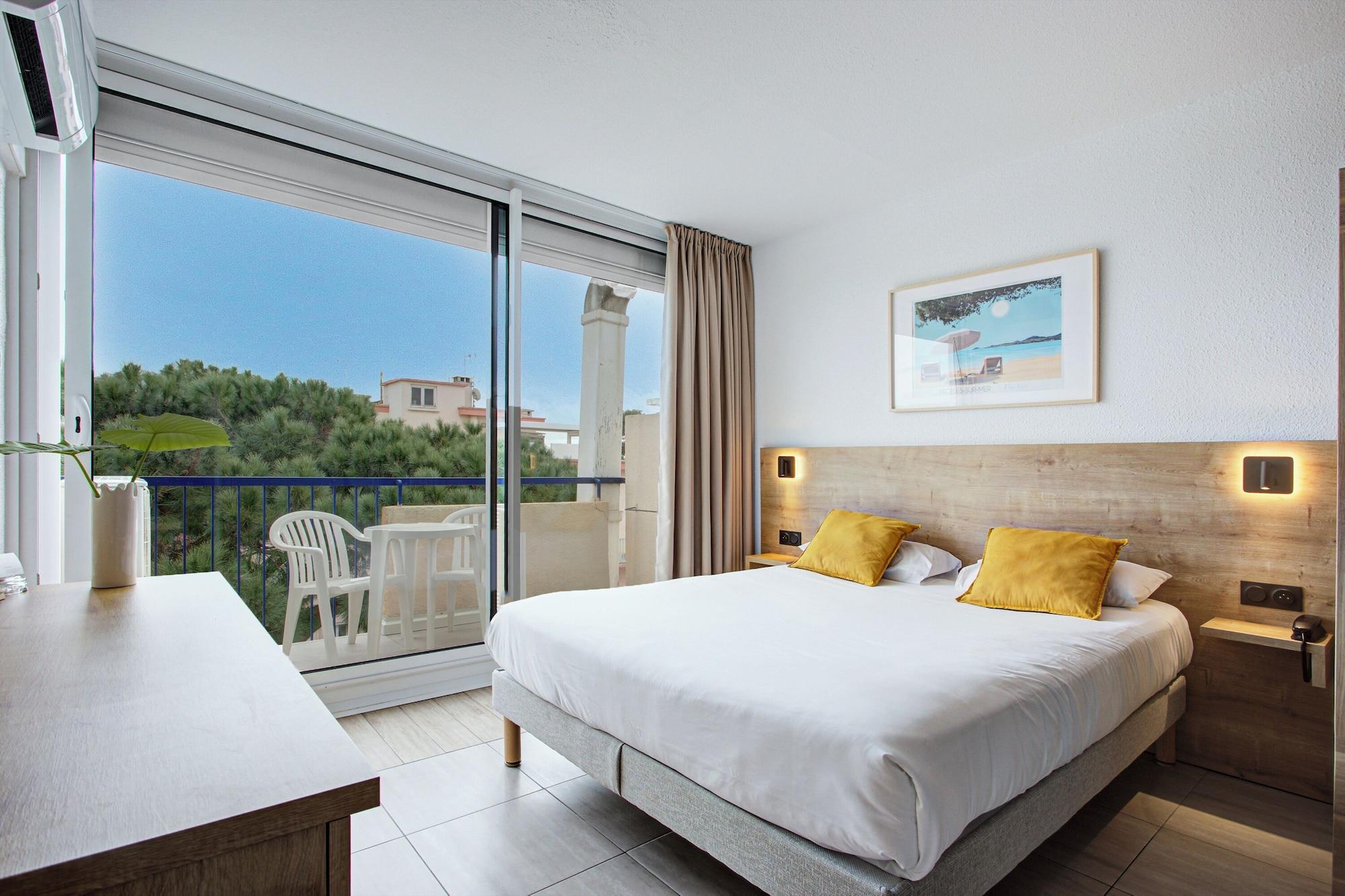 Varios Hotel Centre Plage