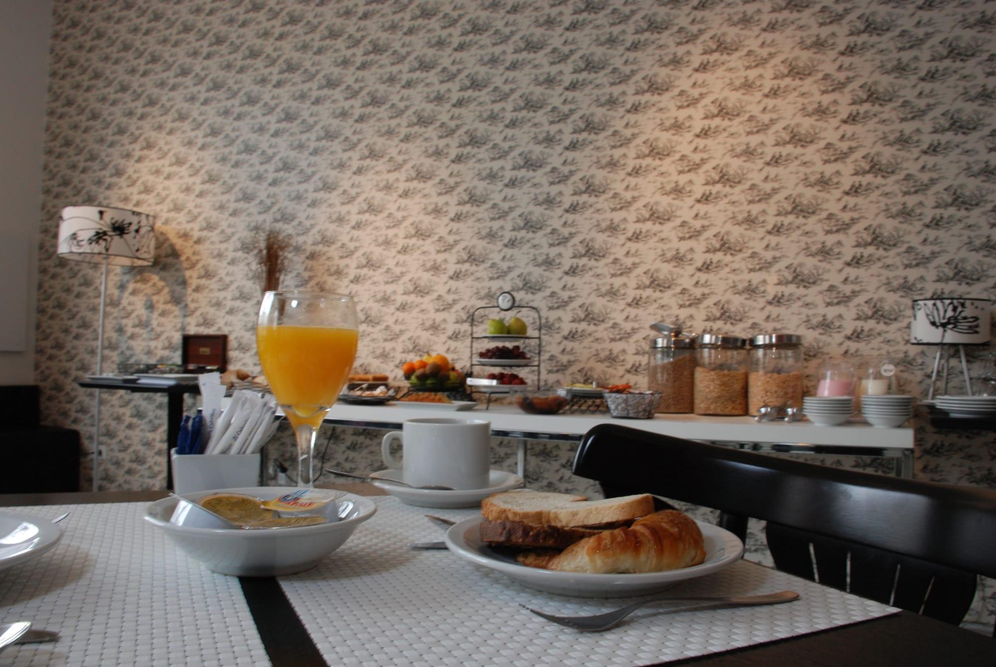 Restaurant San Isidro Plaza Hotel