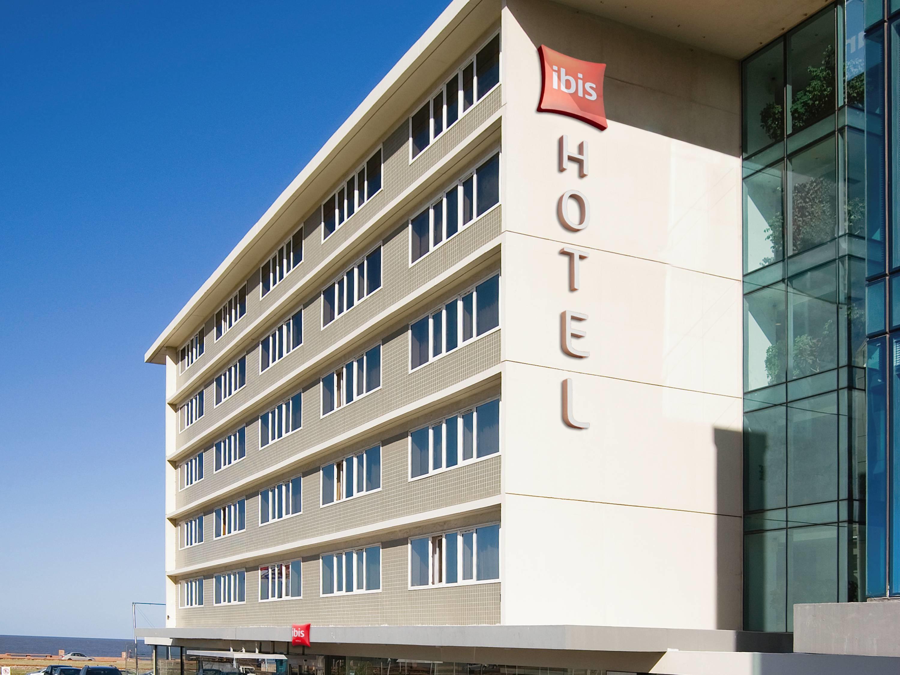 Vista Exterior ibis Montevideo