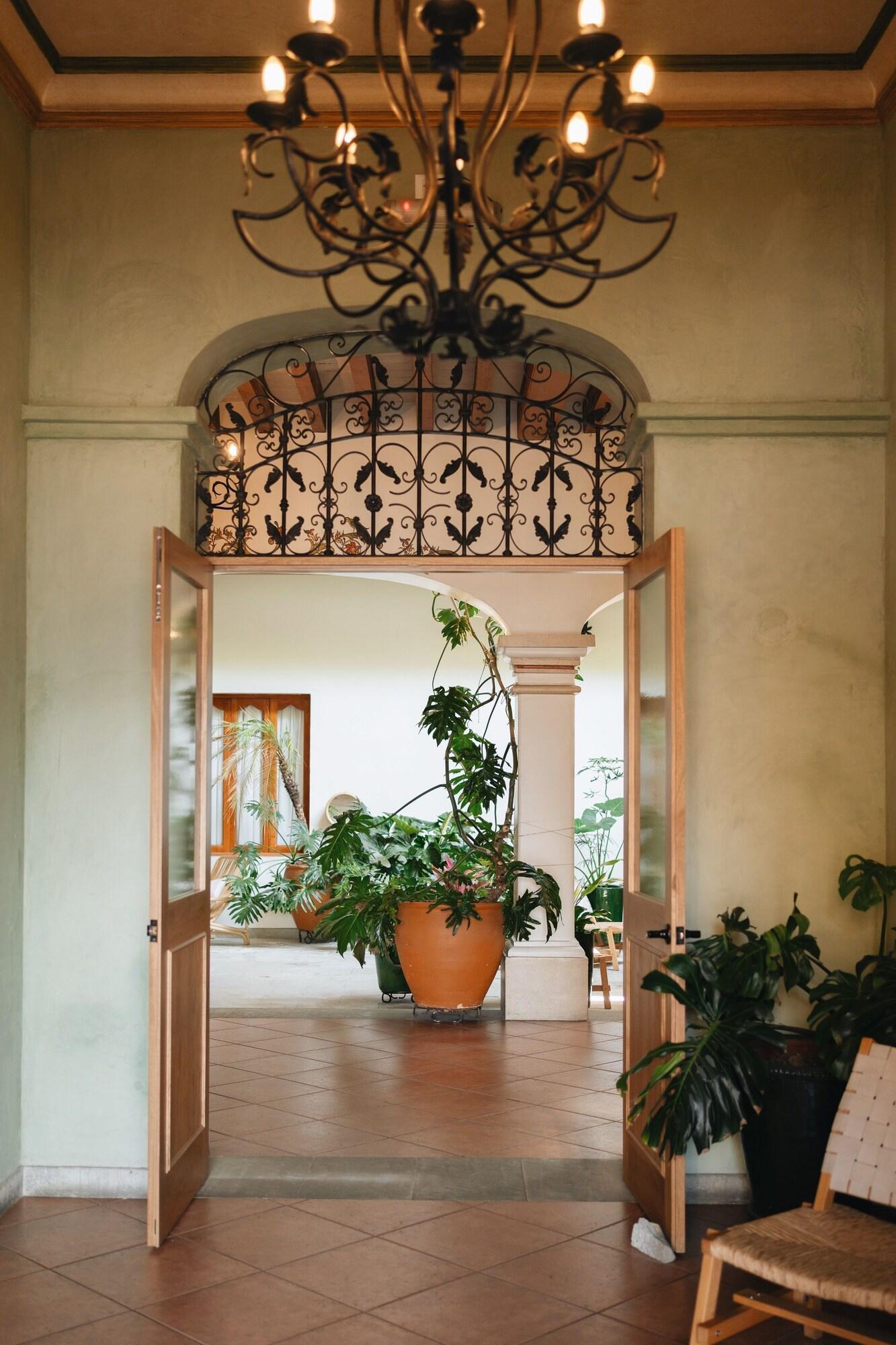 Vista Exterior Los Pilares Hotel