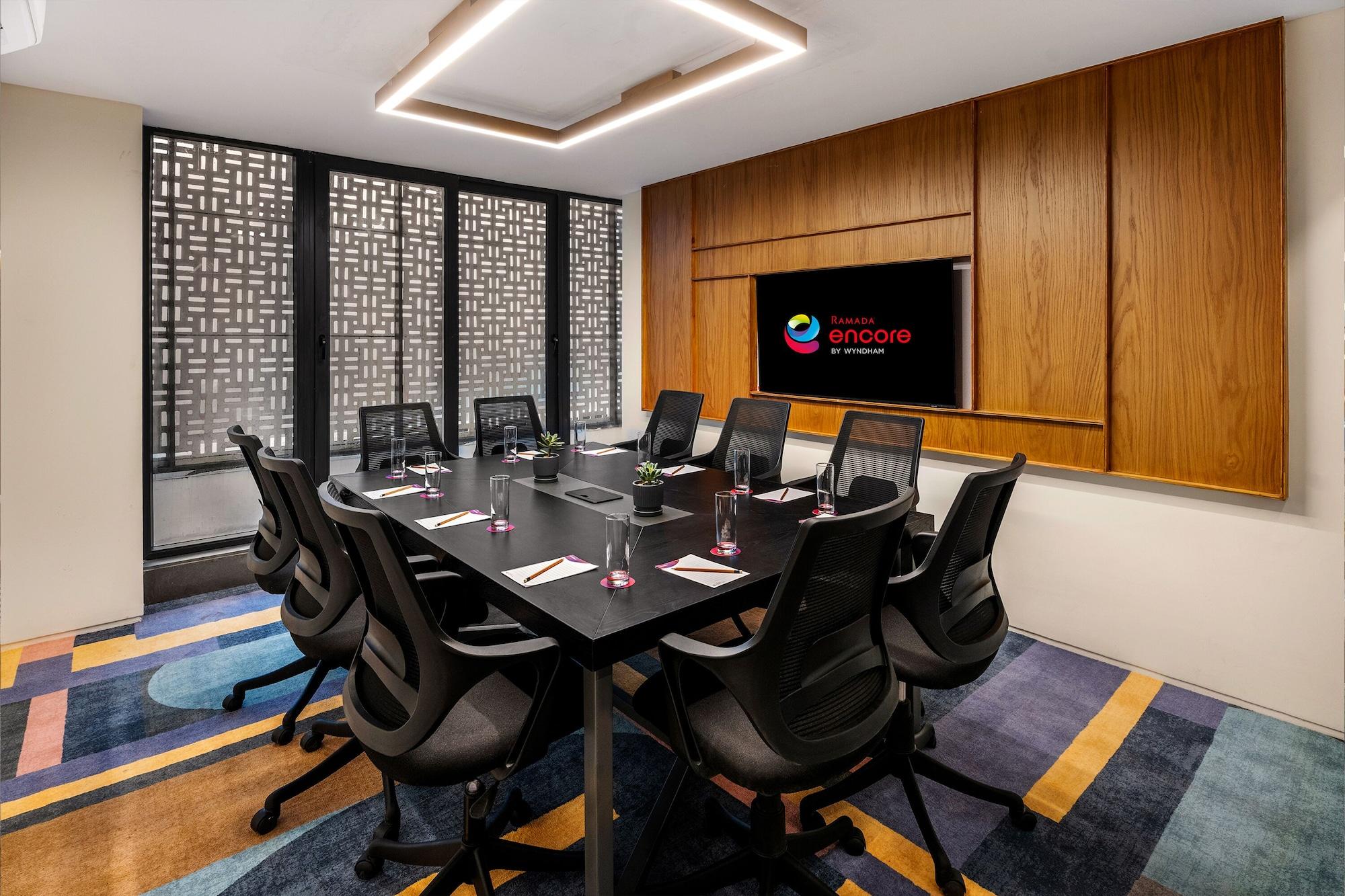 Sala de Reuniones Ramada Encore By Wyndham Ambala Gt Road