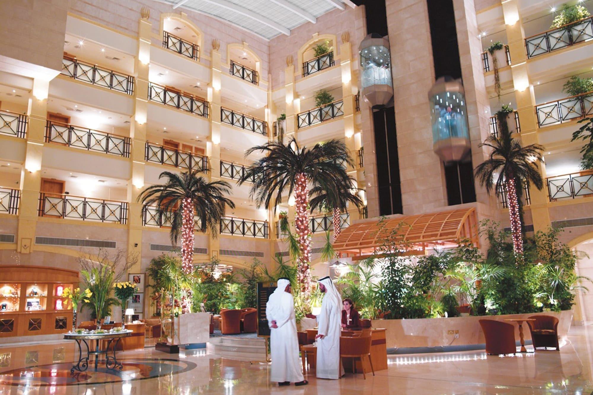 Vista Lobby Al Ain Rotana