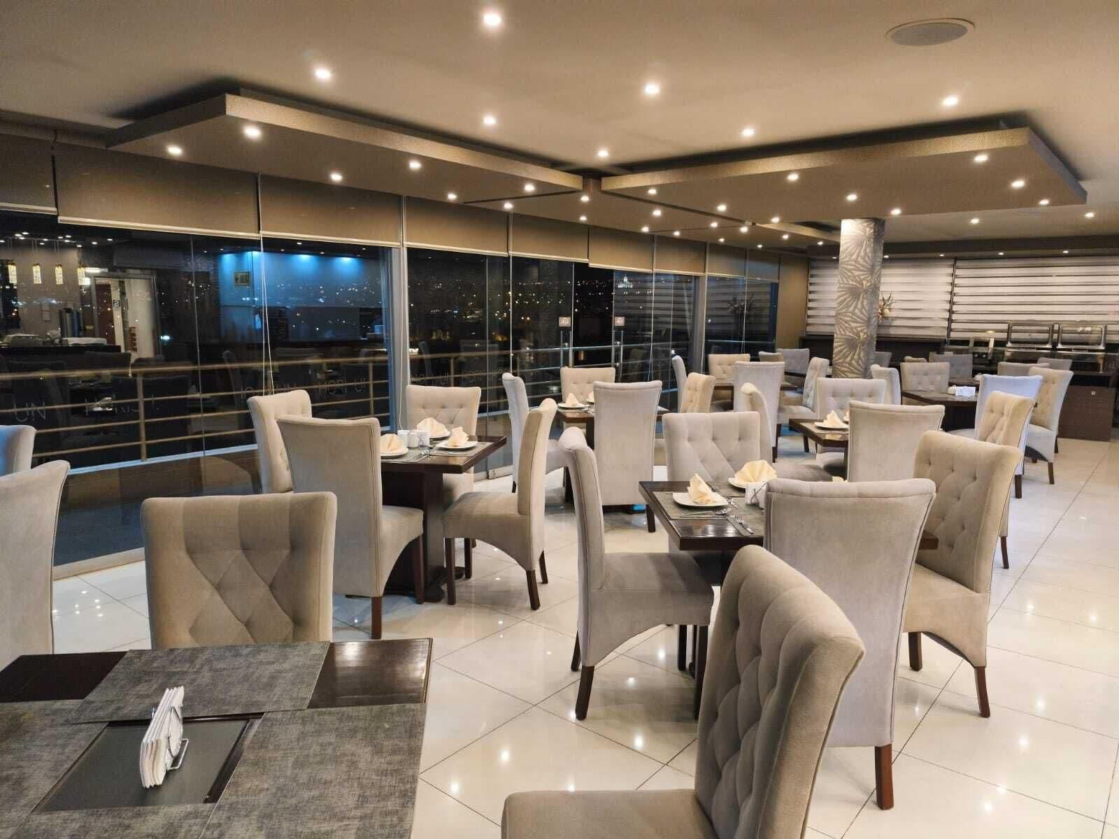 Restaurant Hotel Fundador By Robles