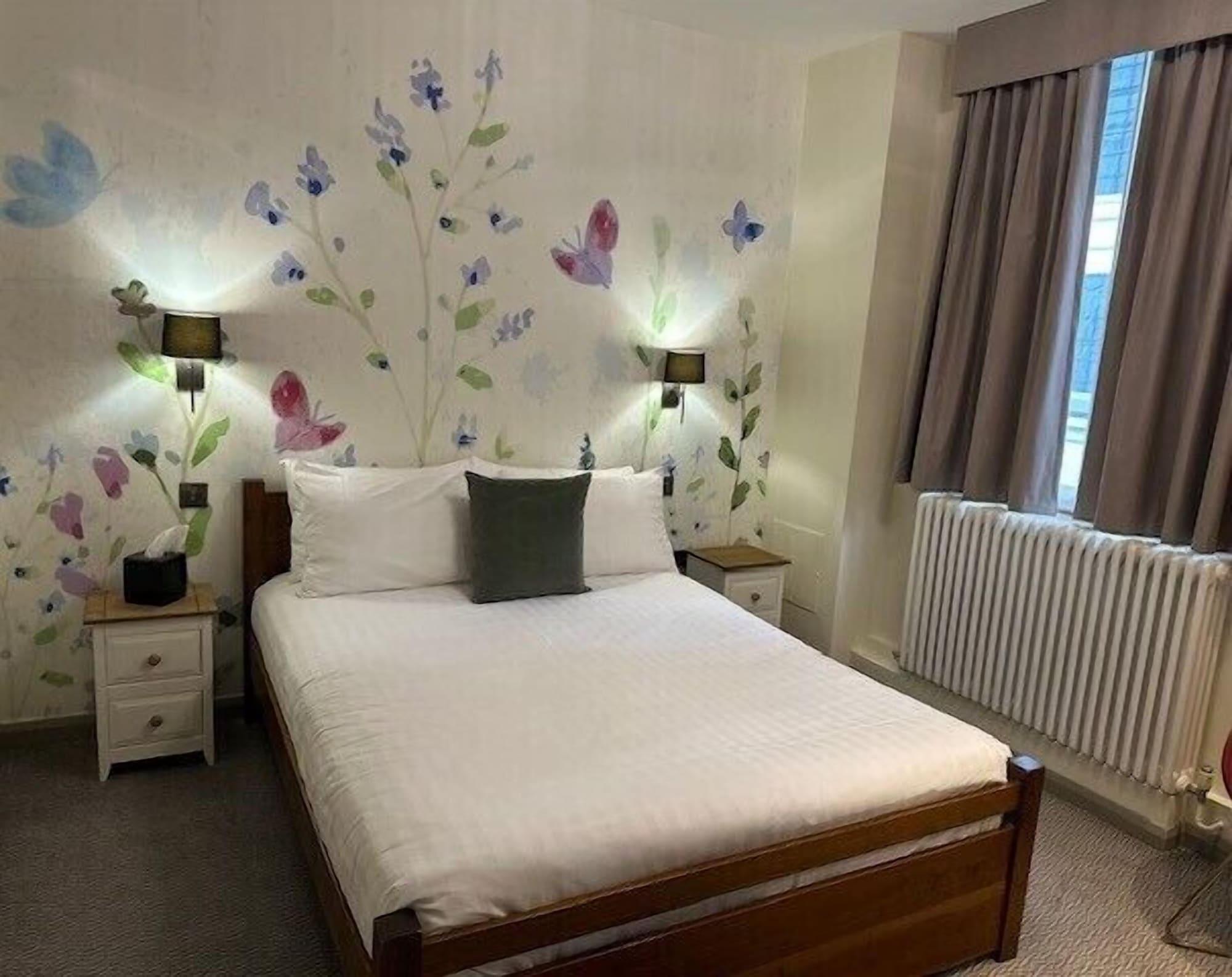Varios The Fitzrovia Belle Hotel