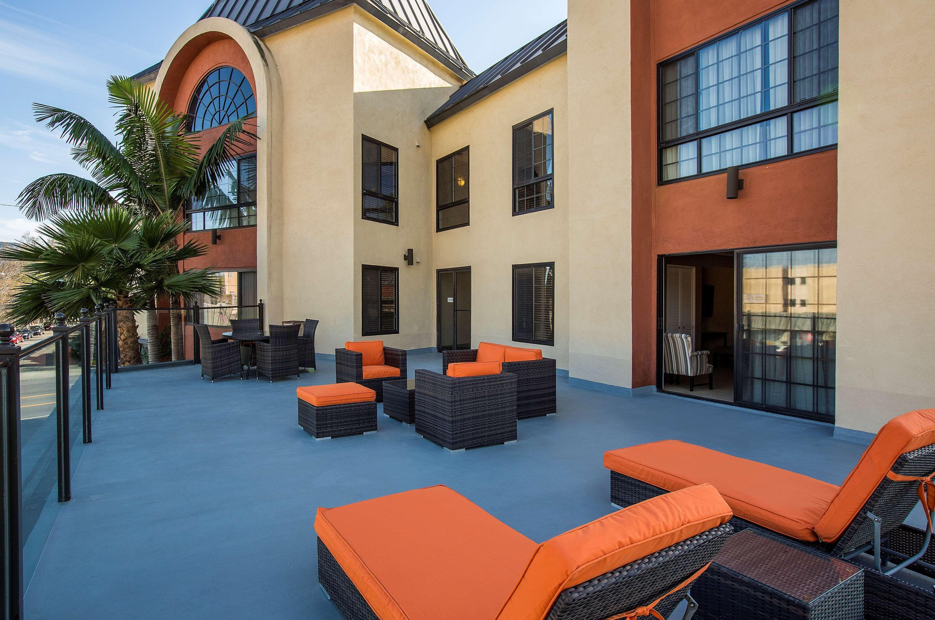 Instalaciones Recreativas Coast Burbank Hotel