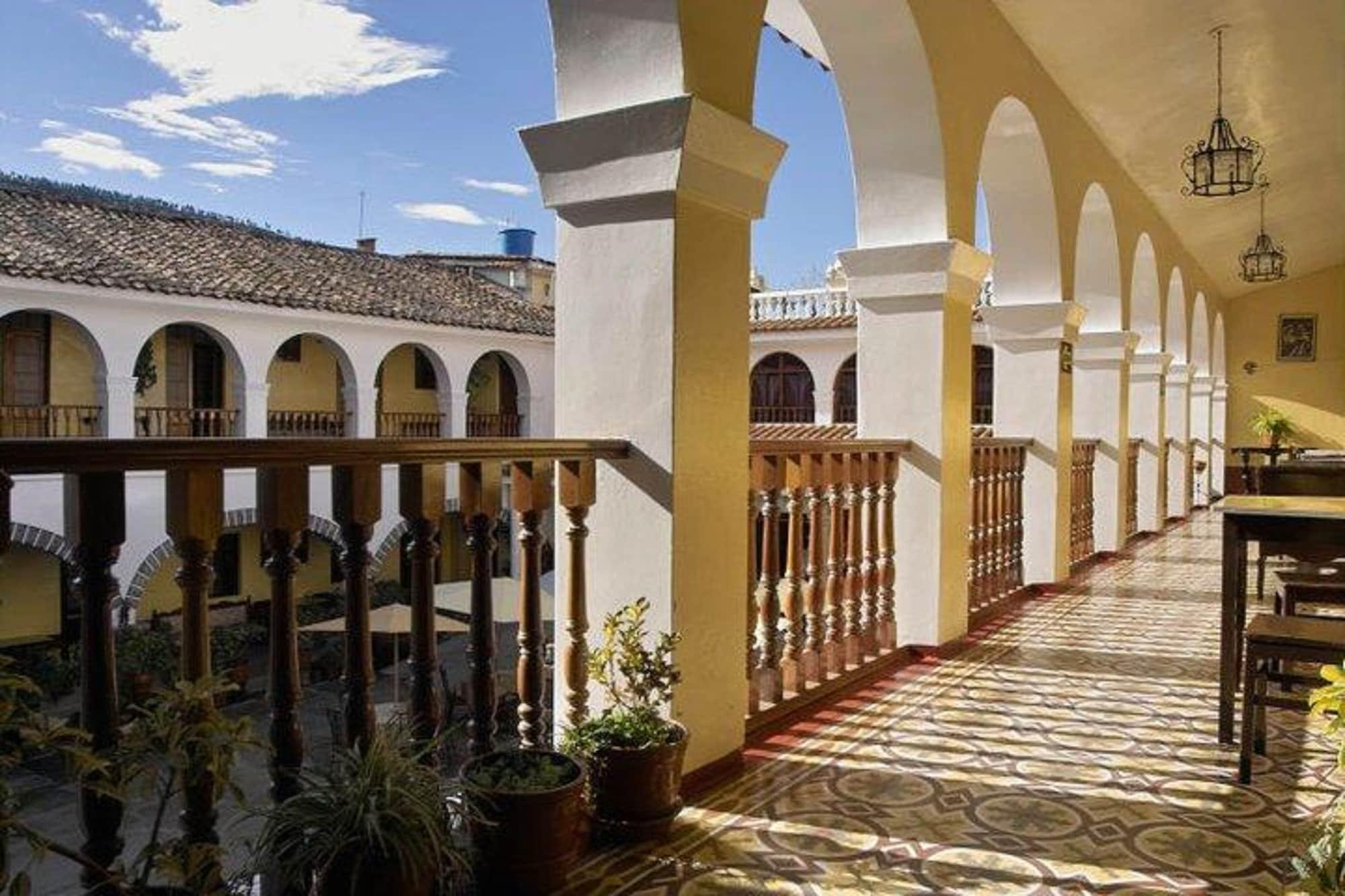 Varios Hotel Santa Rosa