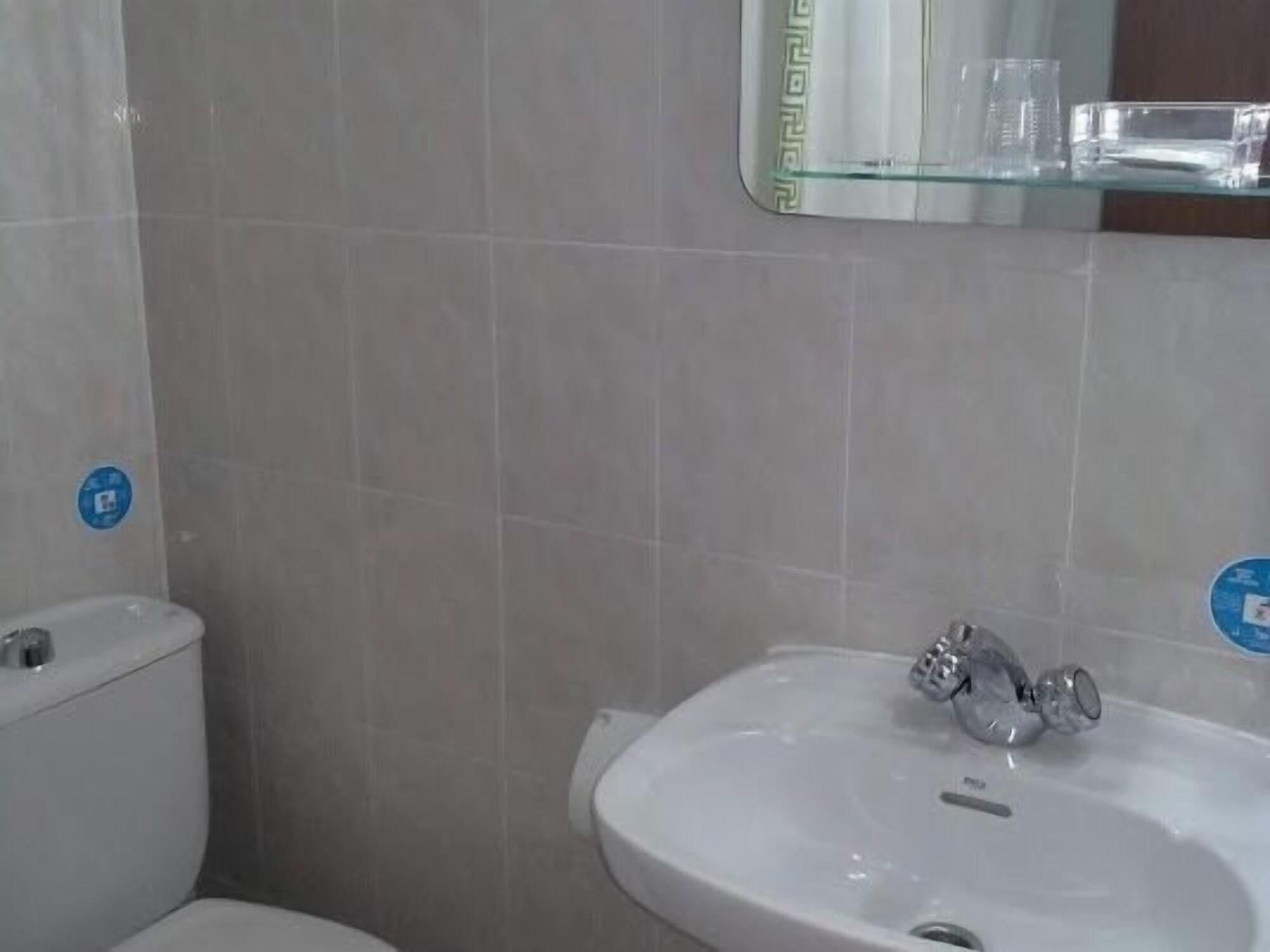 Equipamiento de Habitación Hostal Esmeralda